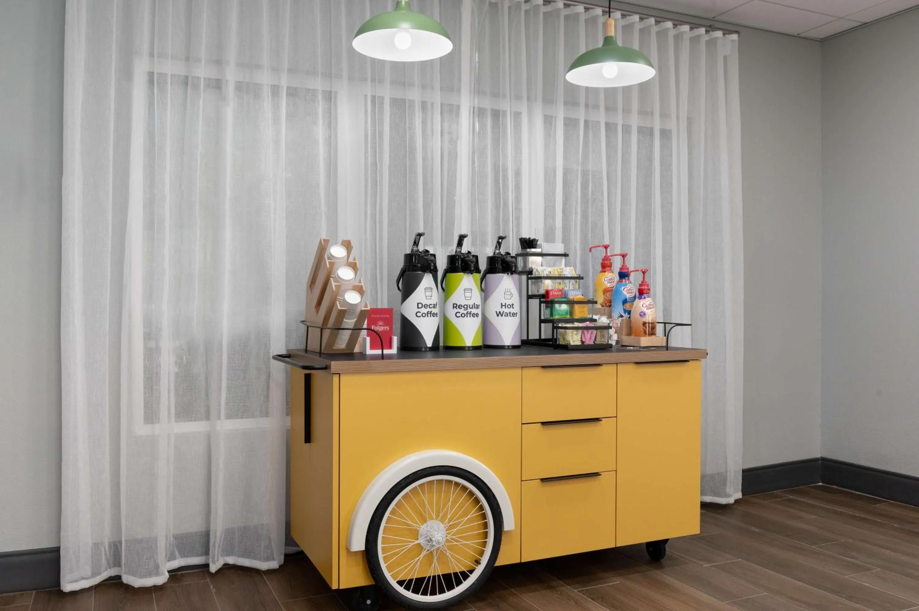 Dining area in Spark by Hilton Savannah South I-95