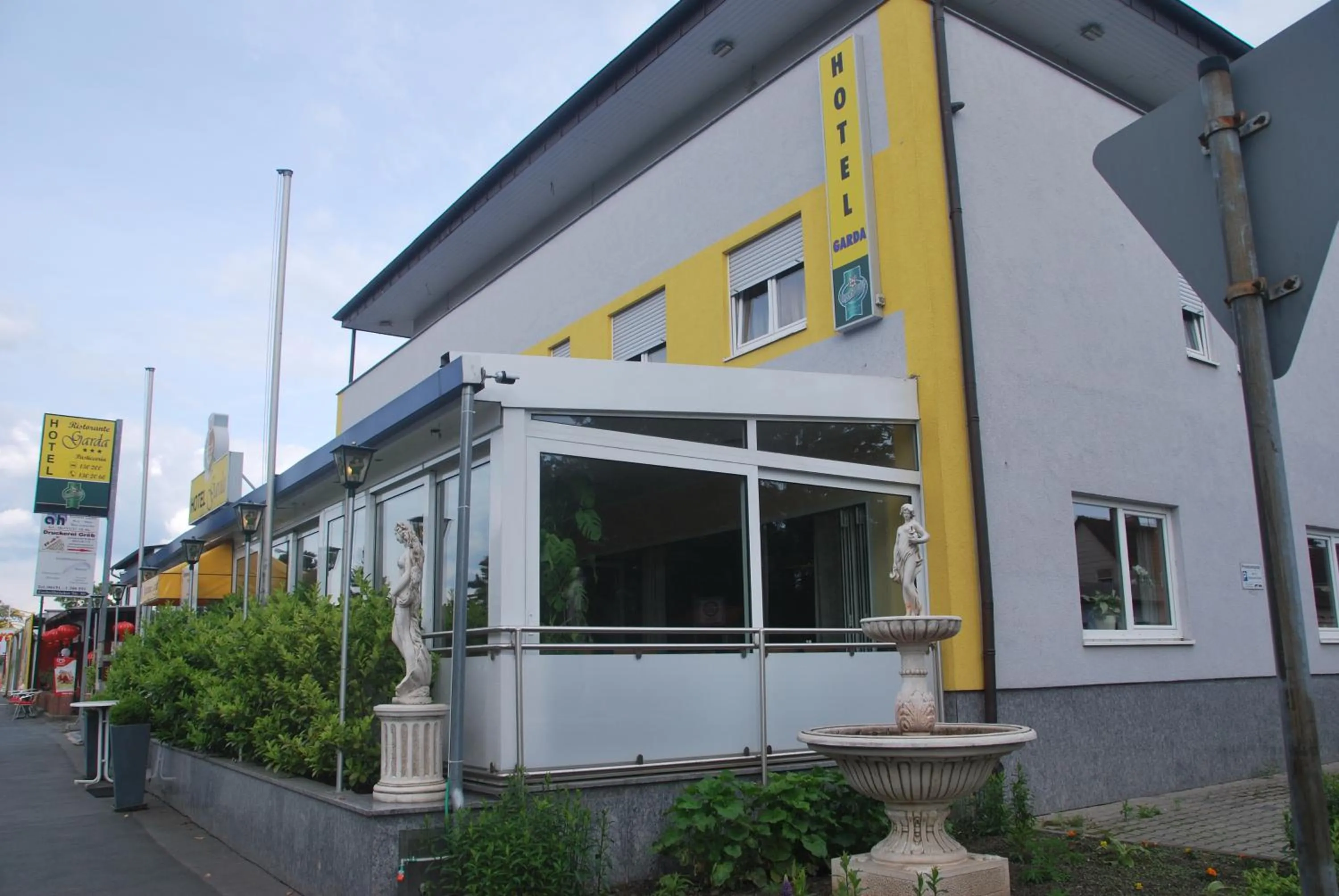 Property building in Hotel & Restaurant Garda