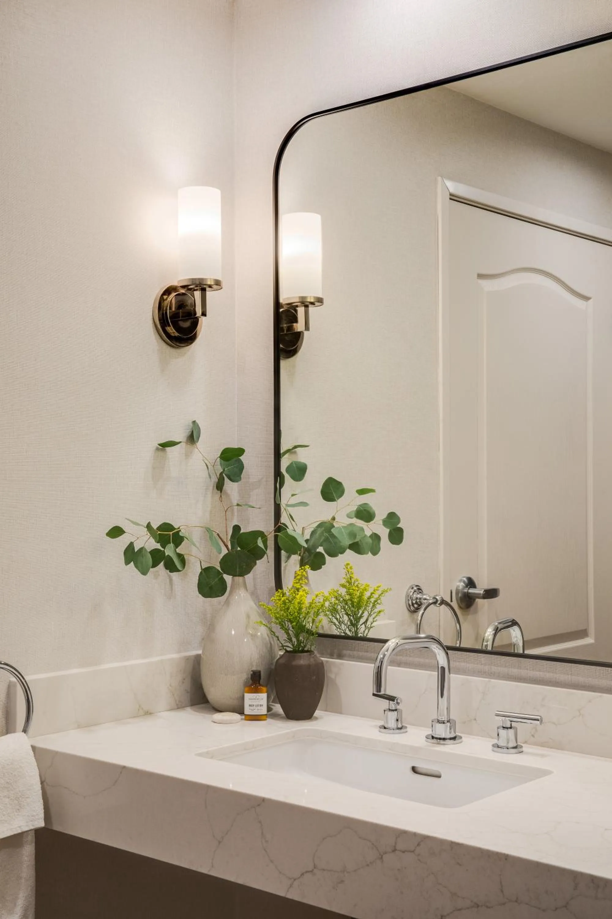 Bathroom in Ayres Hotel & Spa Moreno Valley/Riverside