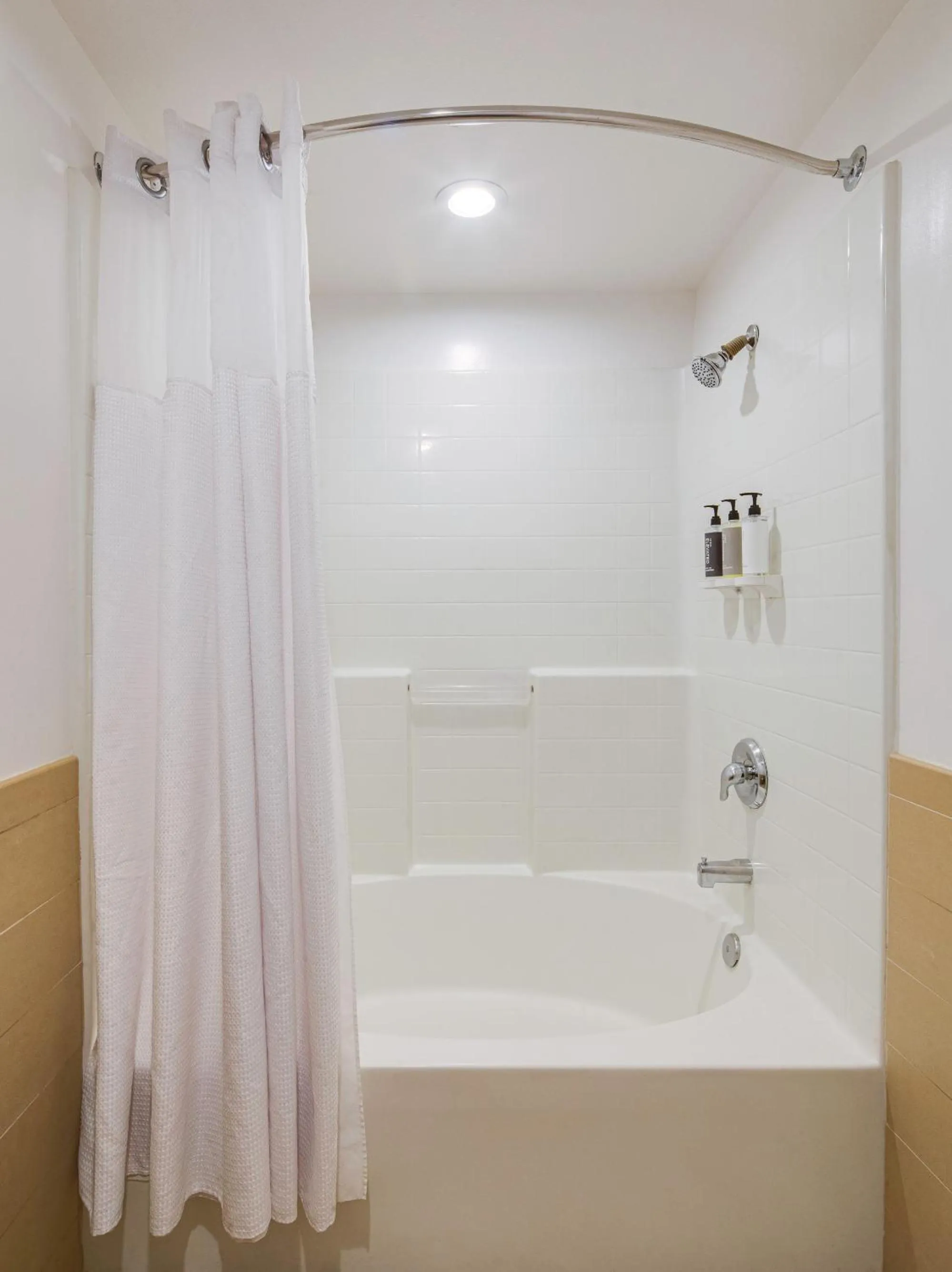 Bath in Ayres Hotel & Spa Moreno Valley/Riverside