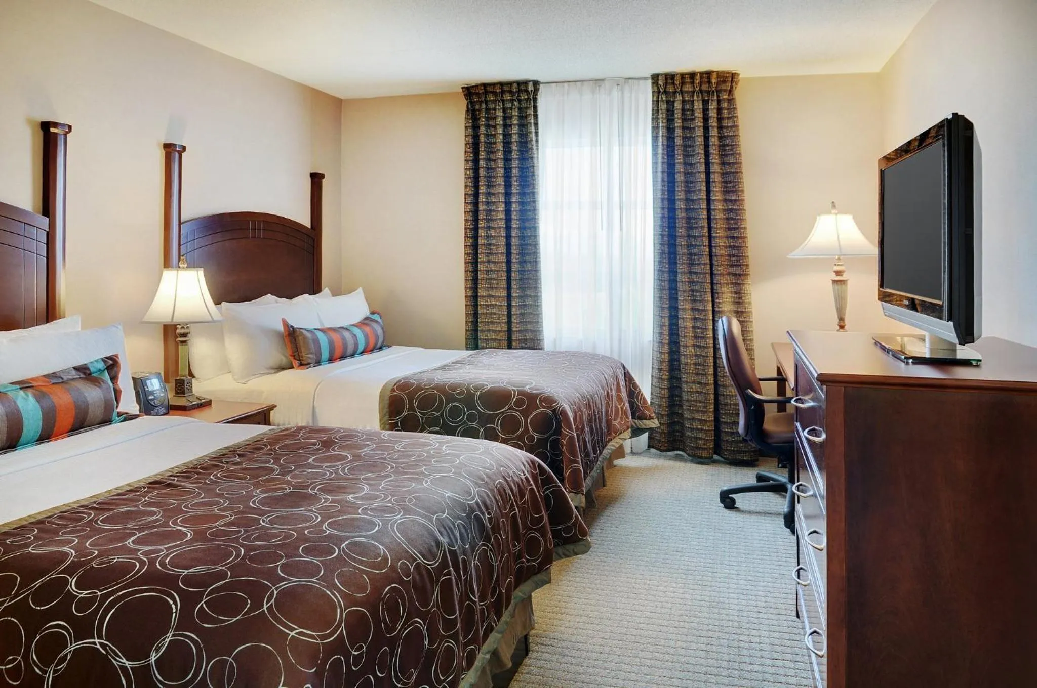 Bedroom, Bed in Staybridge Suites Oakville Burlington by IHG