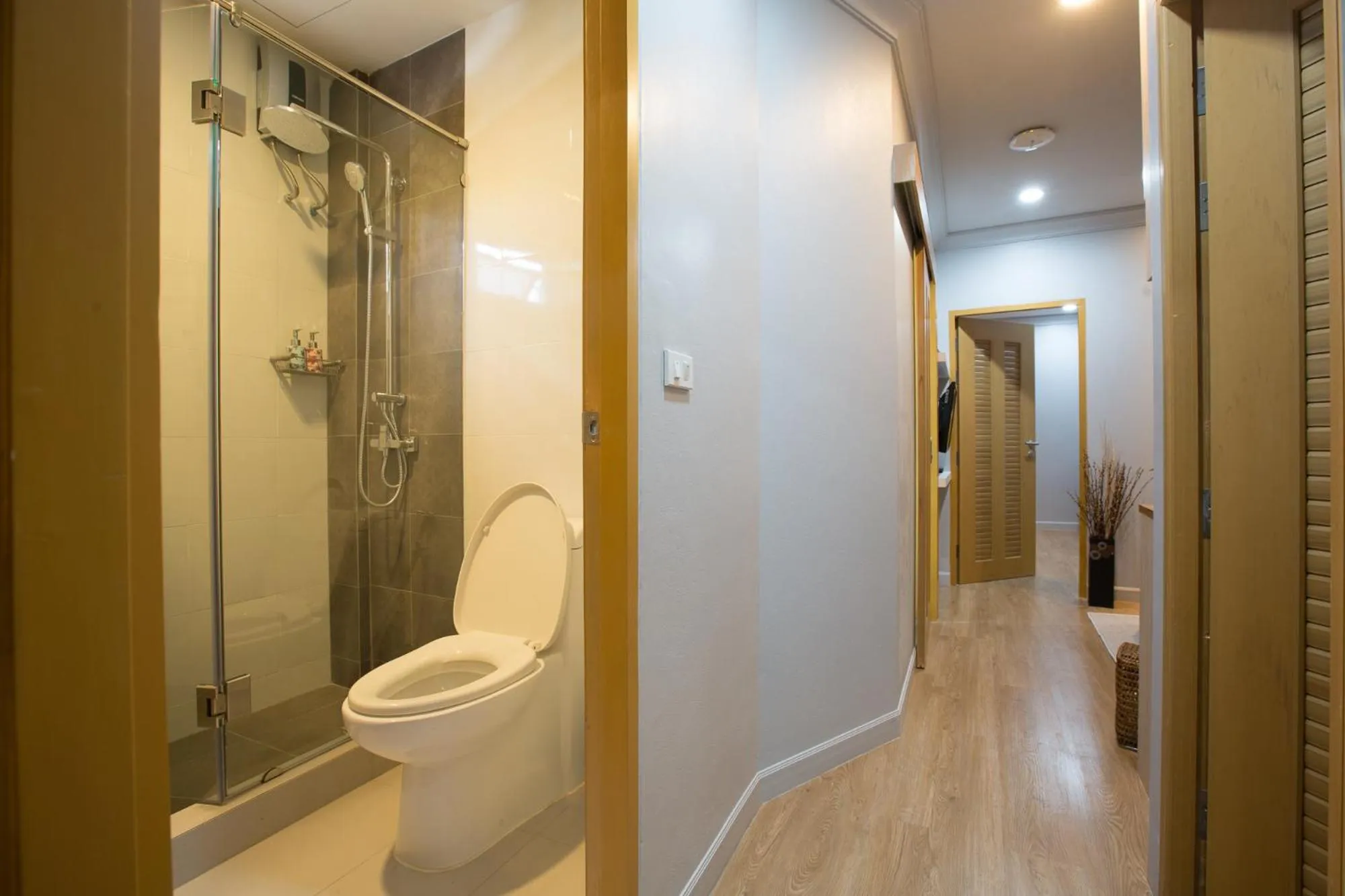 Shower in PAMAhouse Boutique Hostel