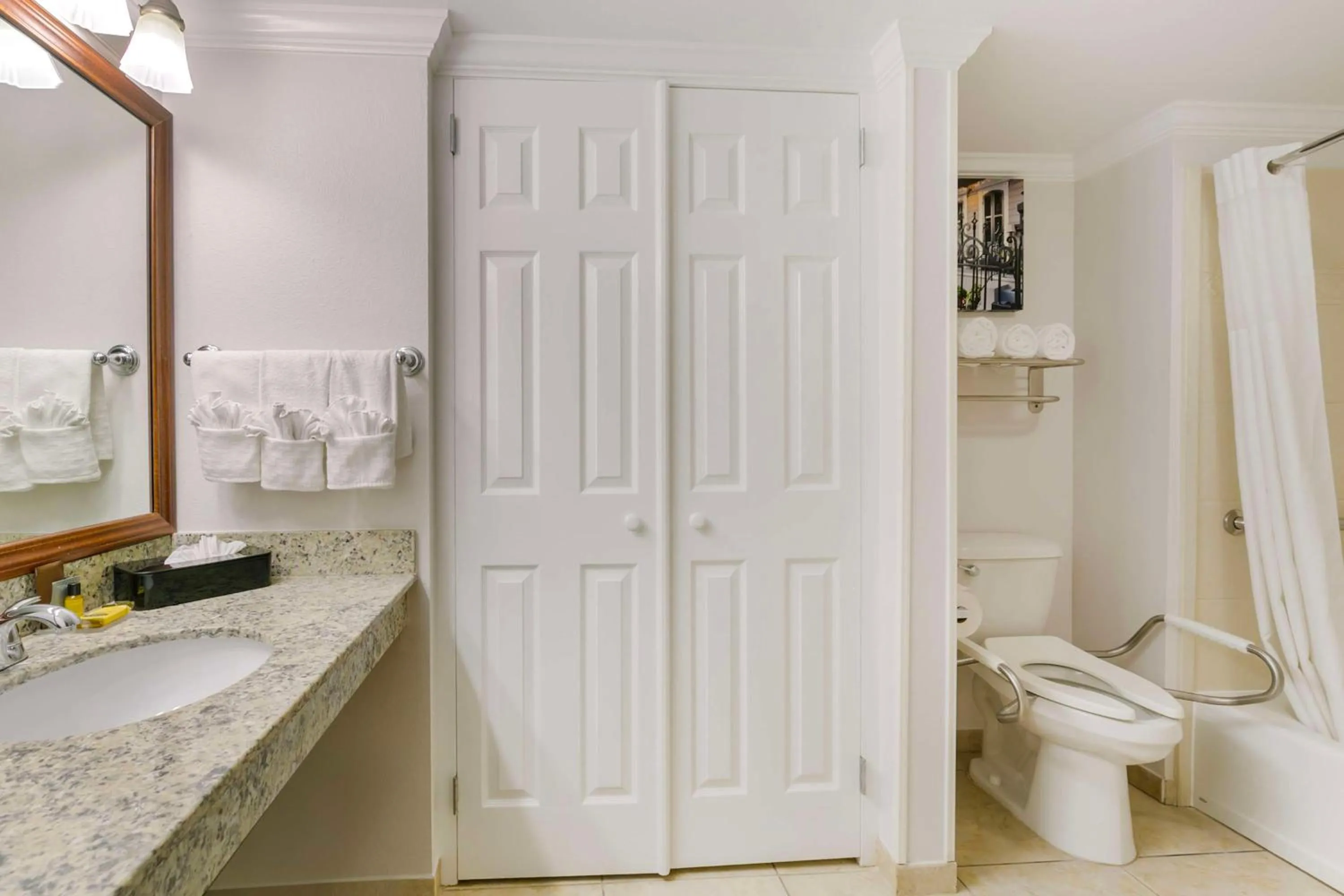 Bathroom in Best Western Plus Westbank