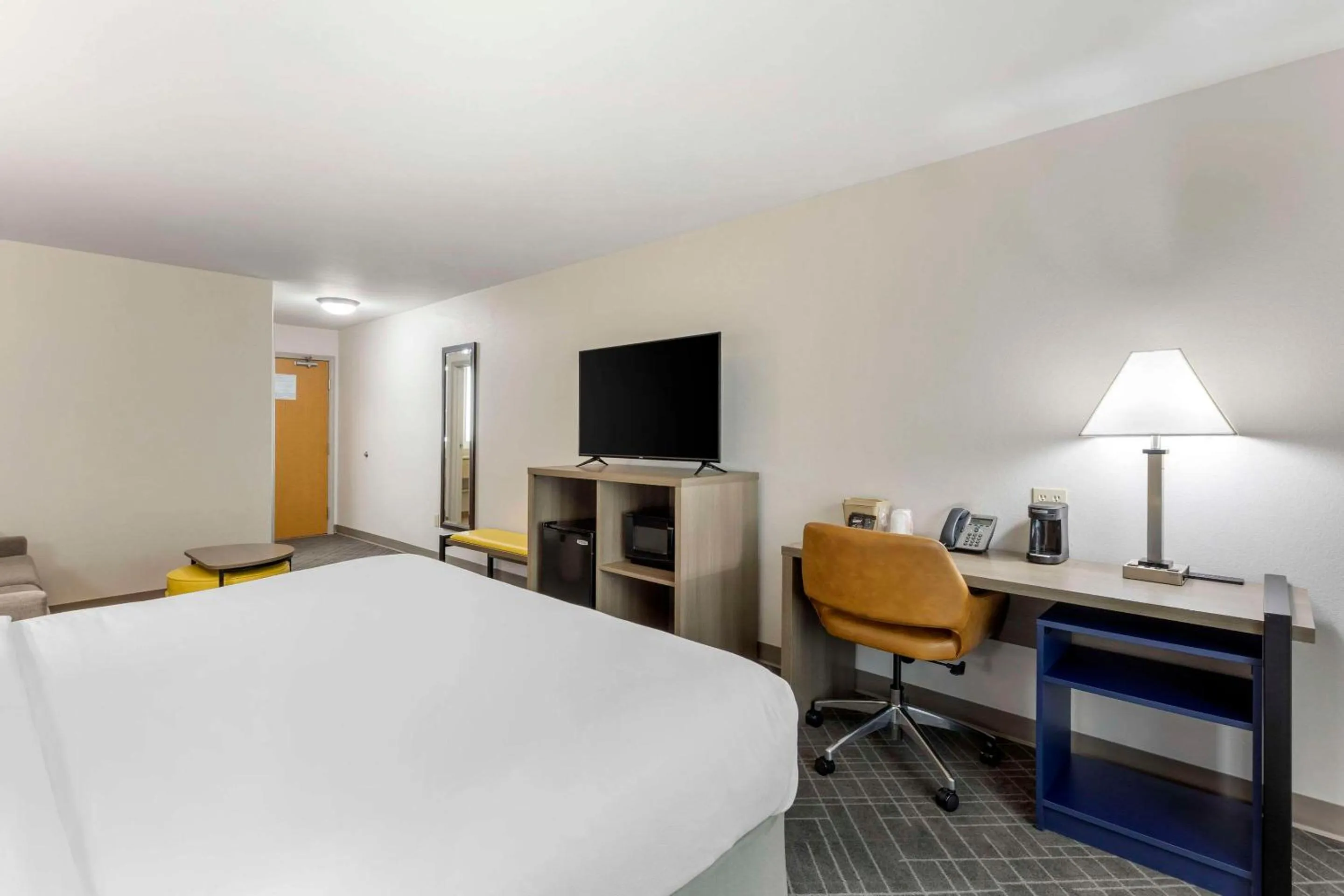 Bedroom, Bed in Comfort Inn & Suites Glenwood Springs On The River