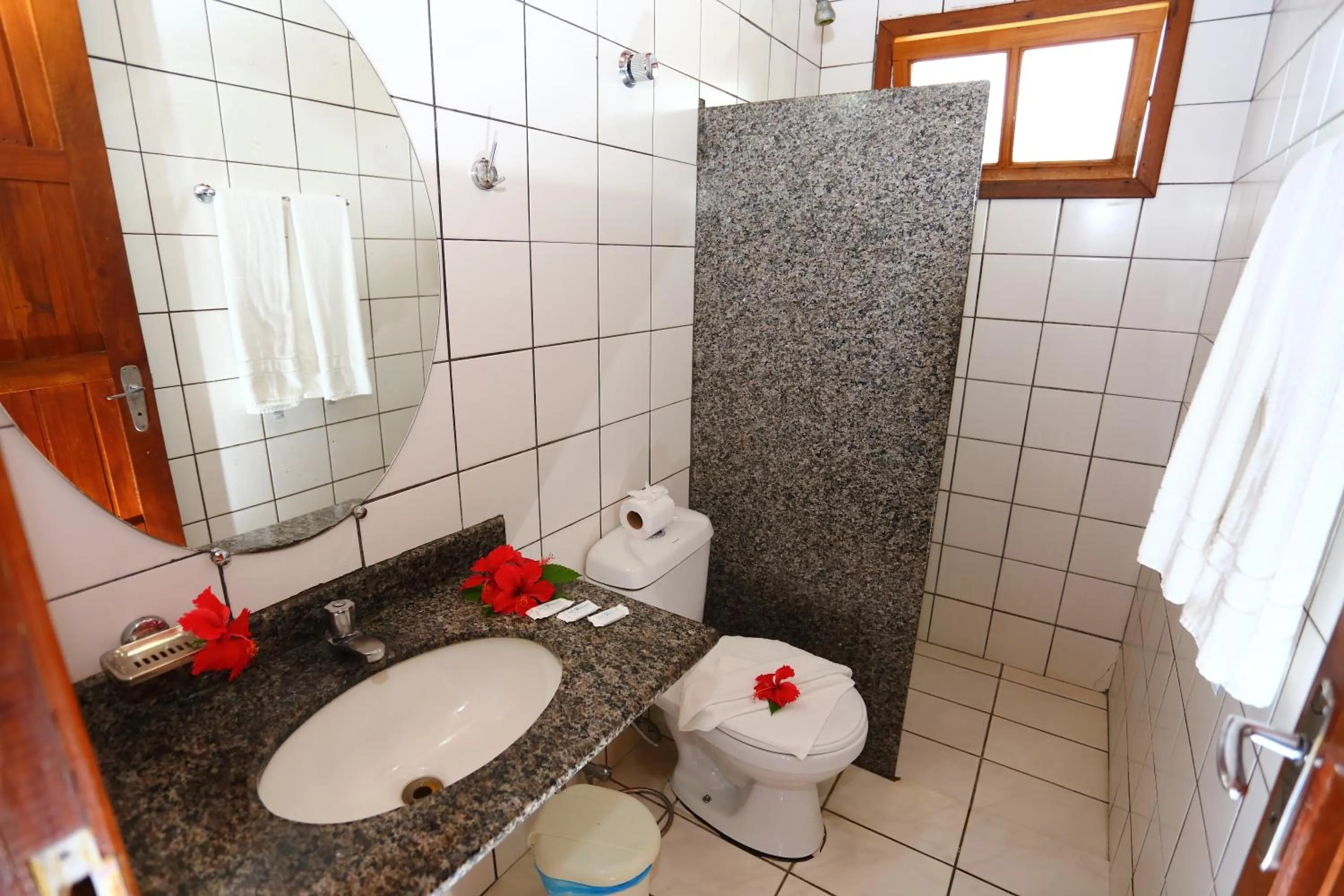 Shower in Benko´s Praia Hotel