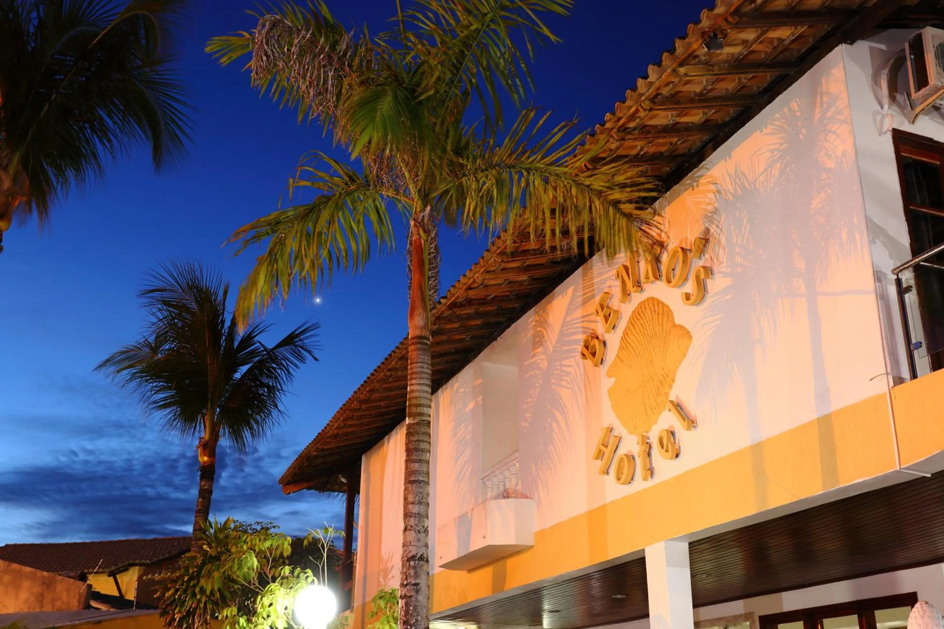 Facade/entrance in Benko´s Praia Hotel