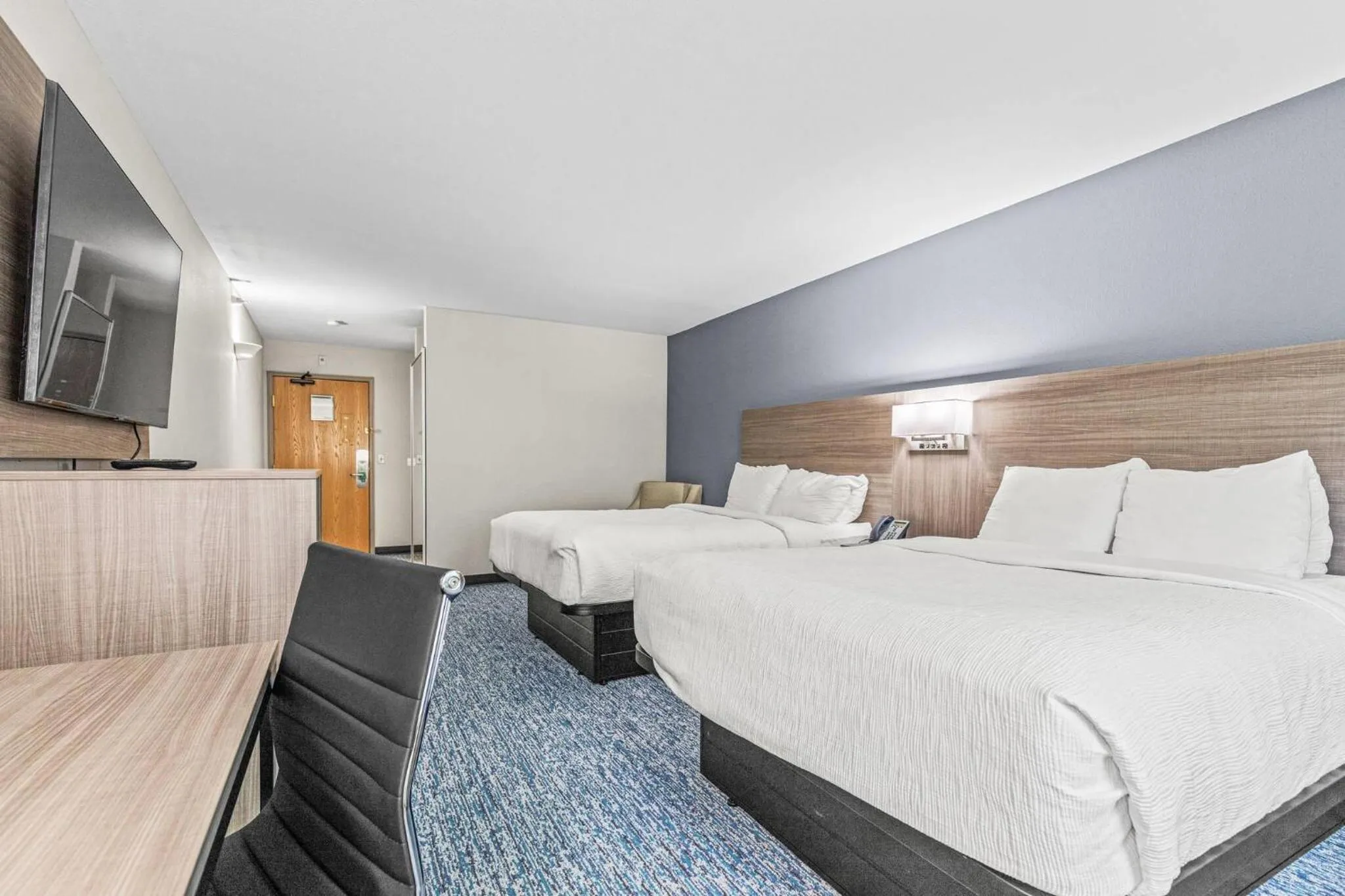 Deluxe Queen Room with Two Queen Beds - Non-Smoking in Quality Inn & Suites On The River