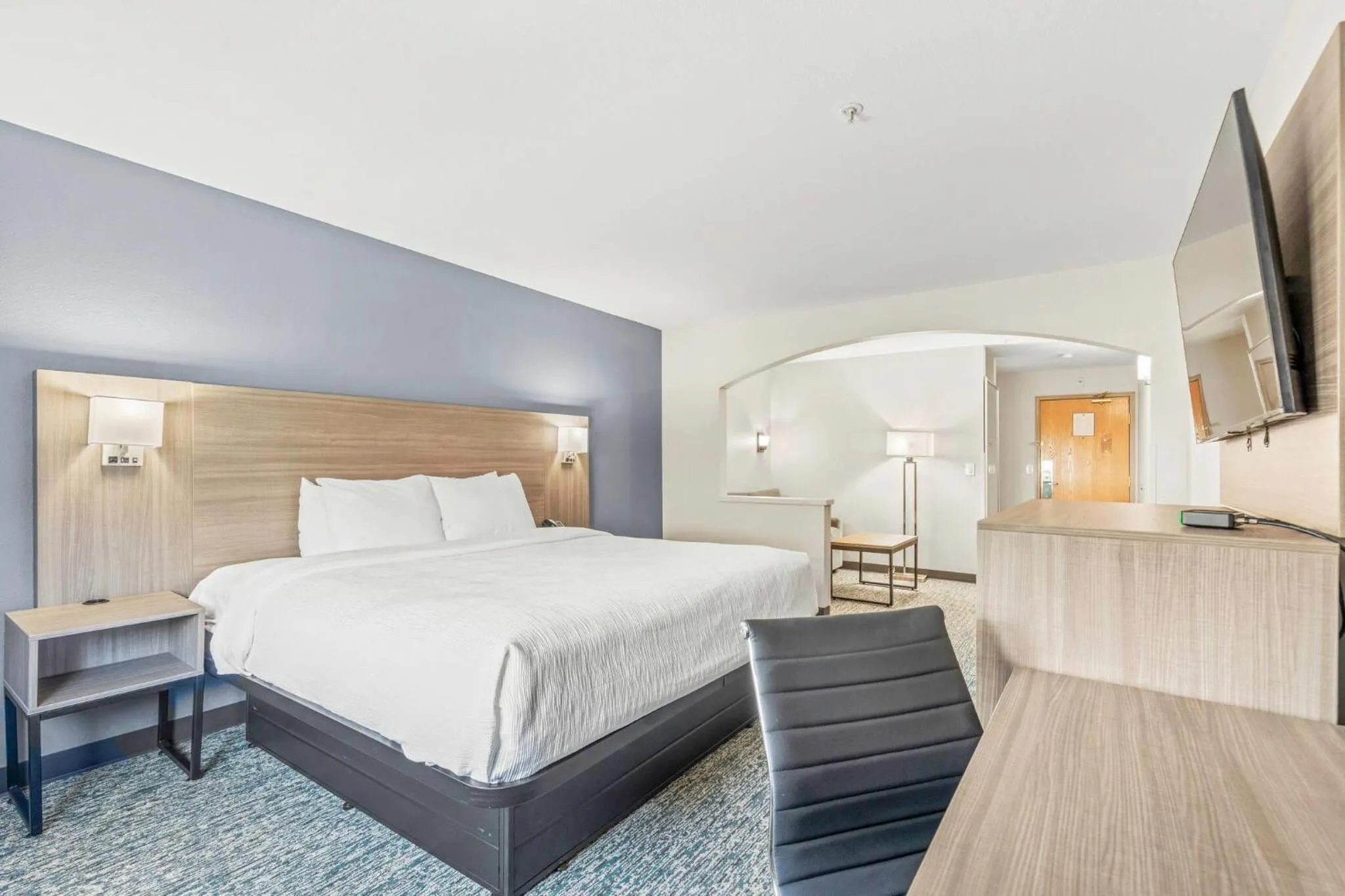 Bedroom, Bed in Quality Inn & Suites On The River