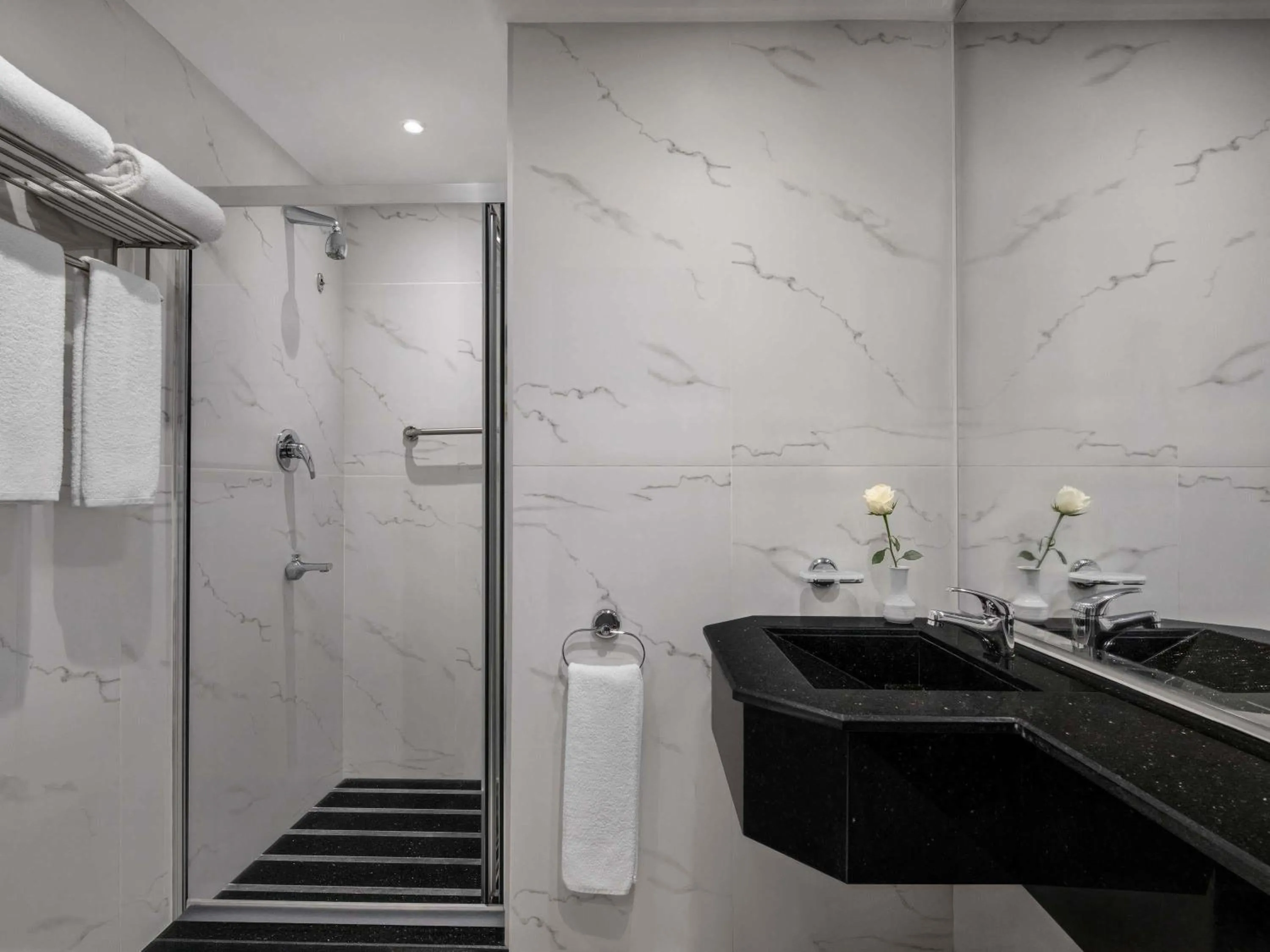 Bedroom in Anwar Al Madinah Mövenpick