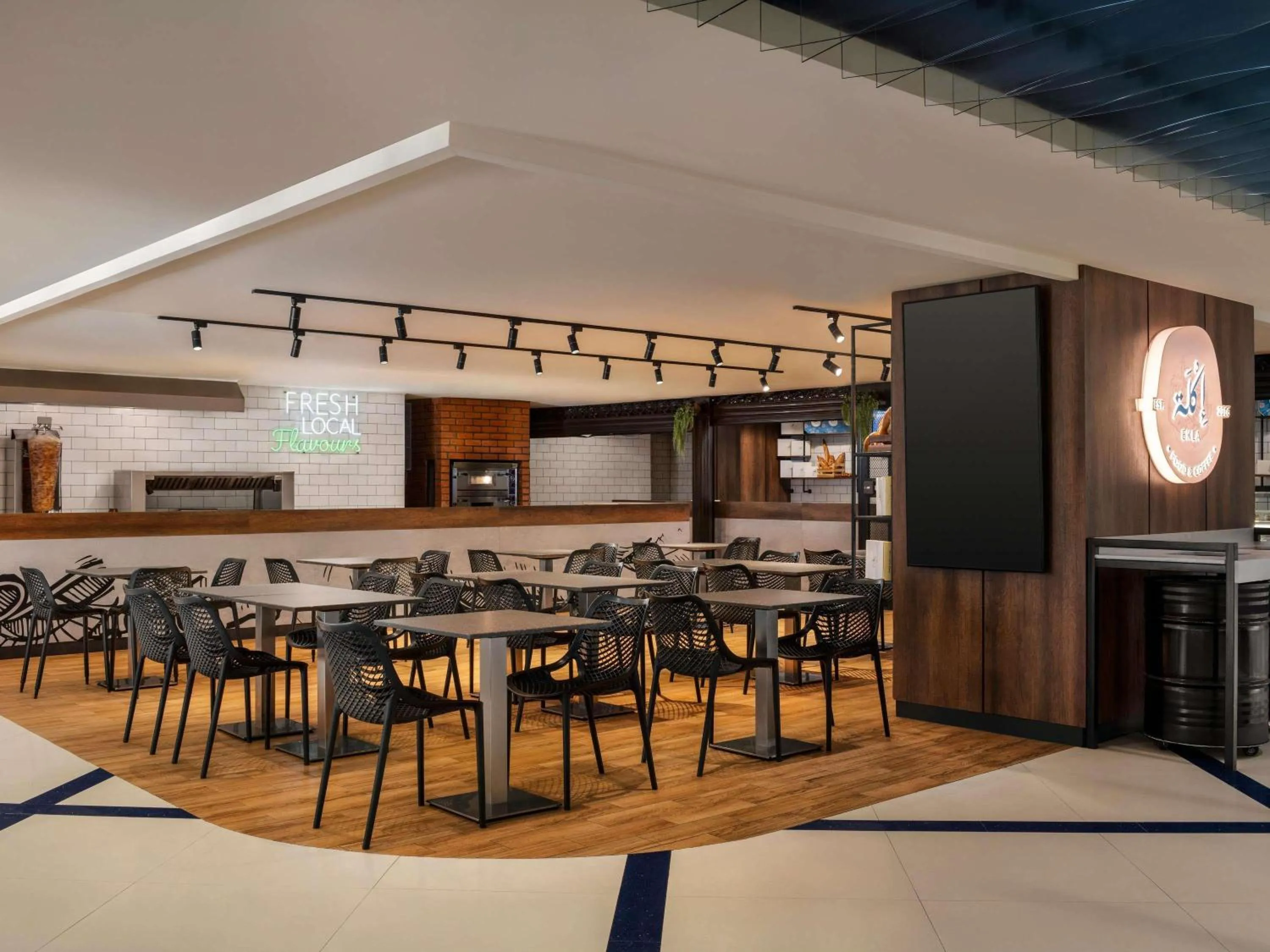 Restaurant/places to eat in Anwar Al Madinah Mövenpick