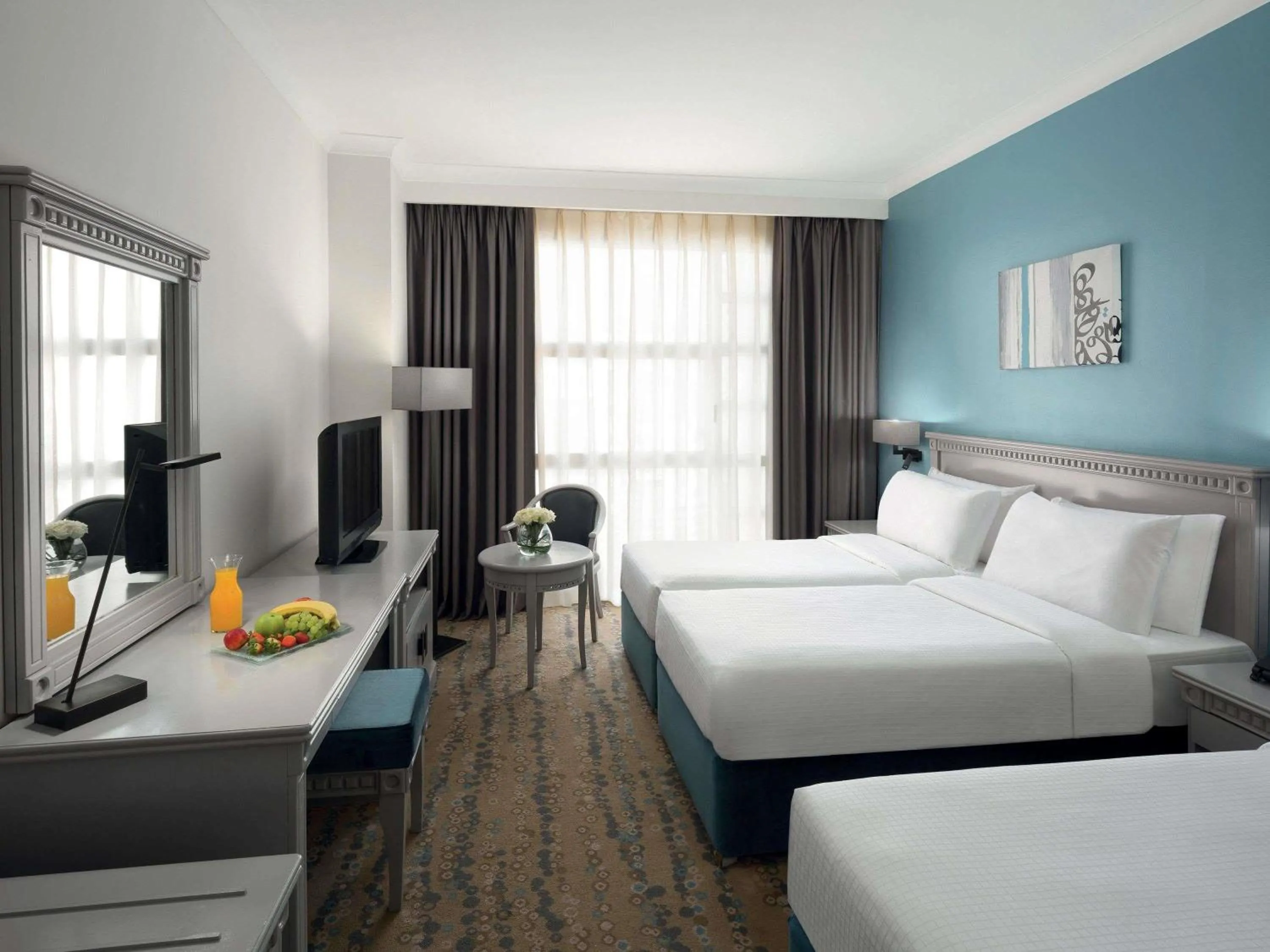 Bedroom, Bed in Anwar Al Madinah Mövenpick