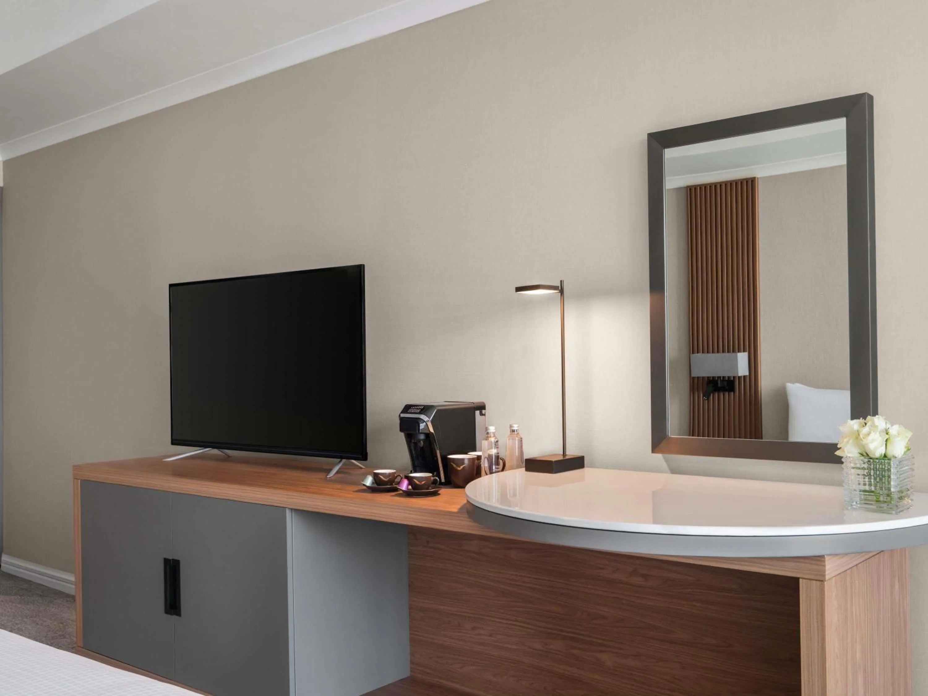 Bedroom in Anwar Al Madinah Mövenpick