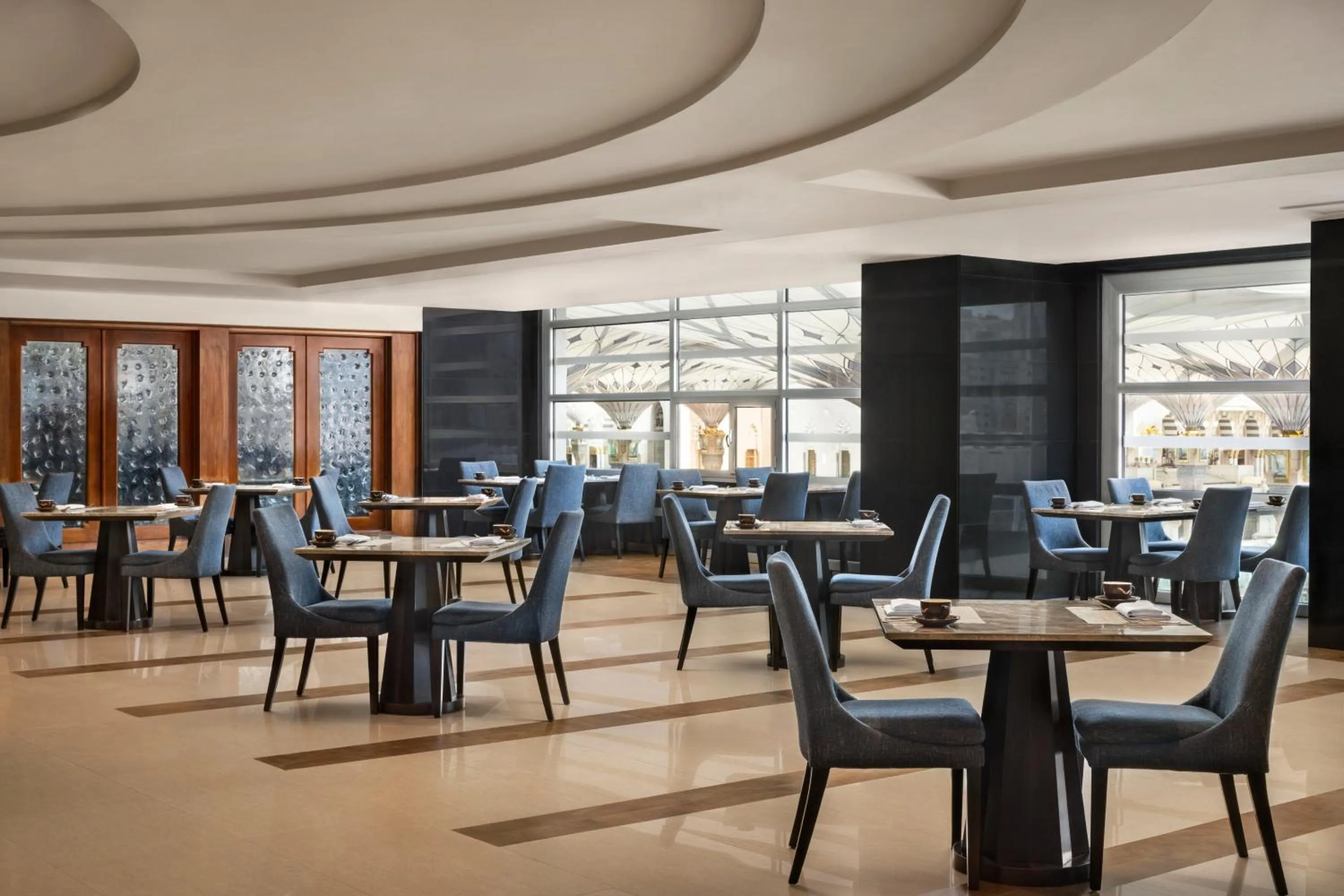 Restaurant/places to eat in Anwar Al Madinah Mövenpick