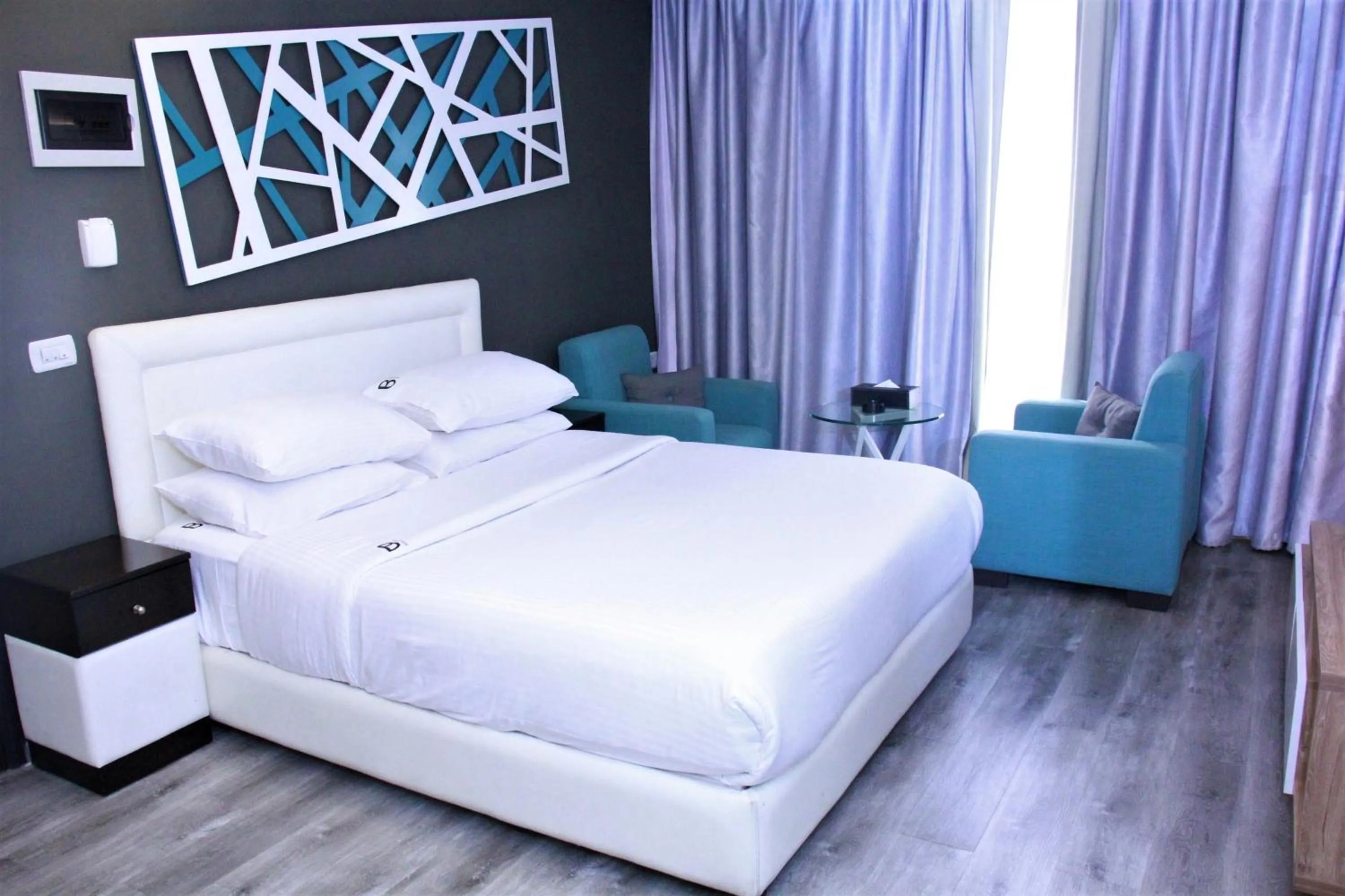 Patio, Bed in Beverly Hotel Beirut