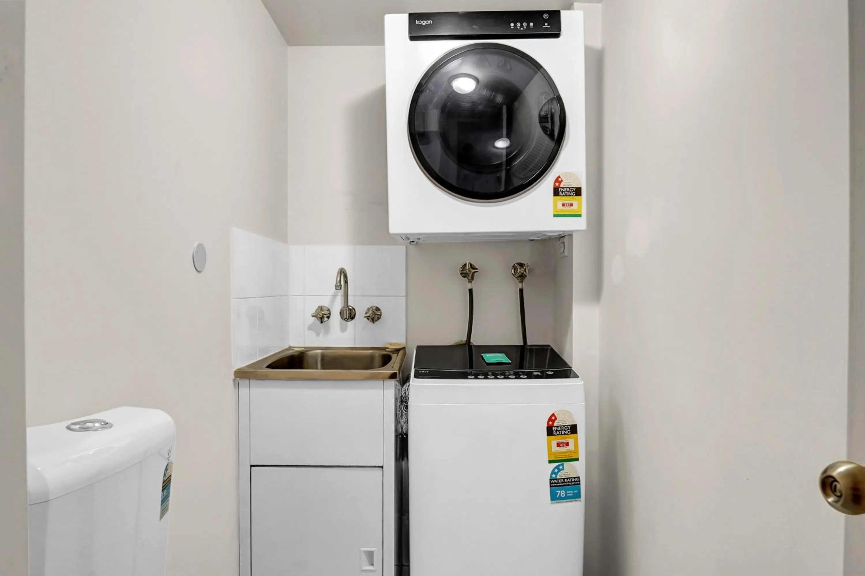 Toilet in Windsurfer Resort