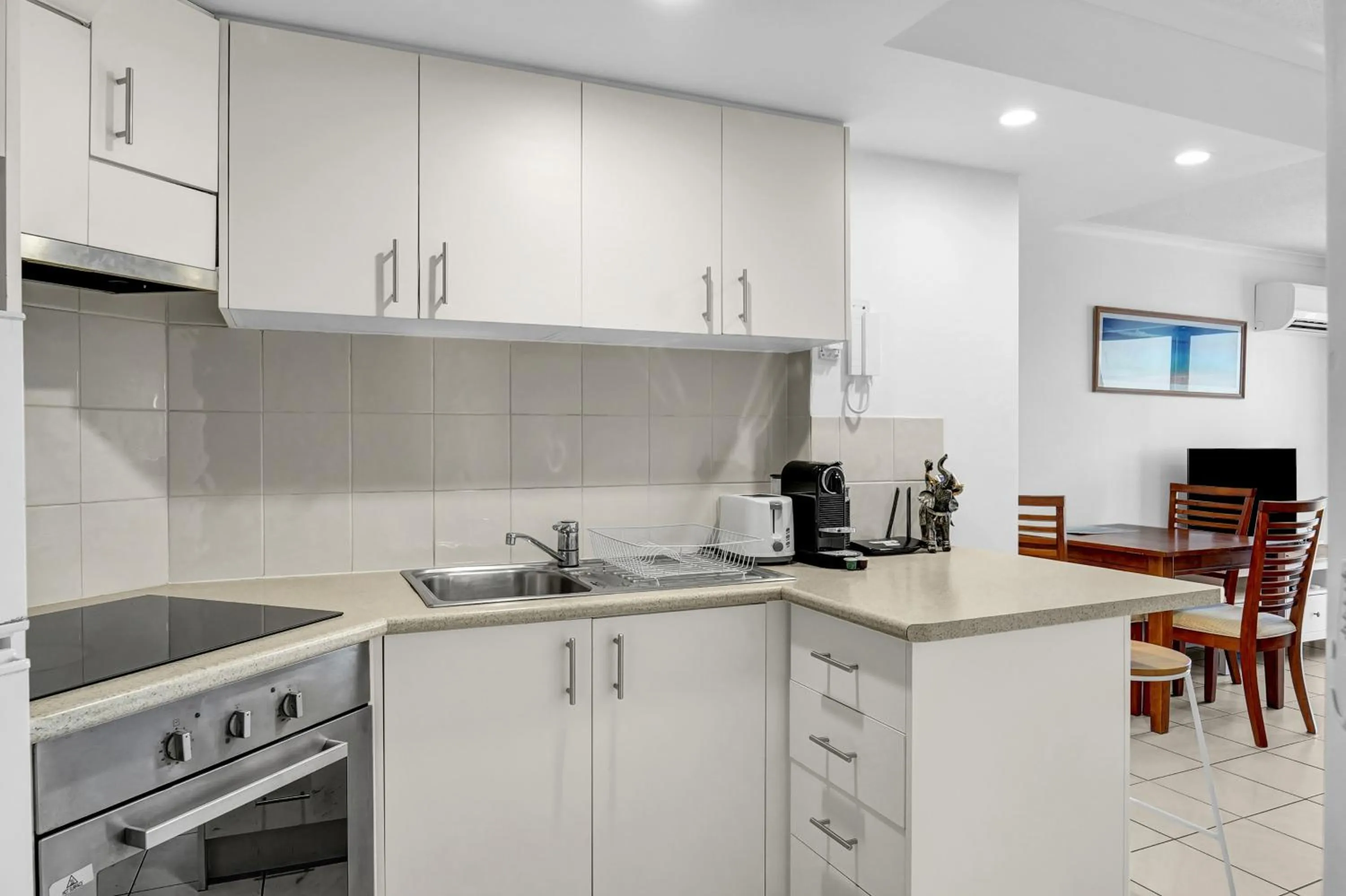 Kitchen or kitchenette in Windsurfer Resort