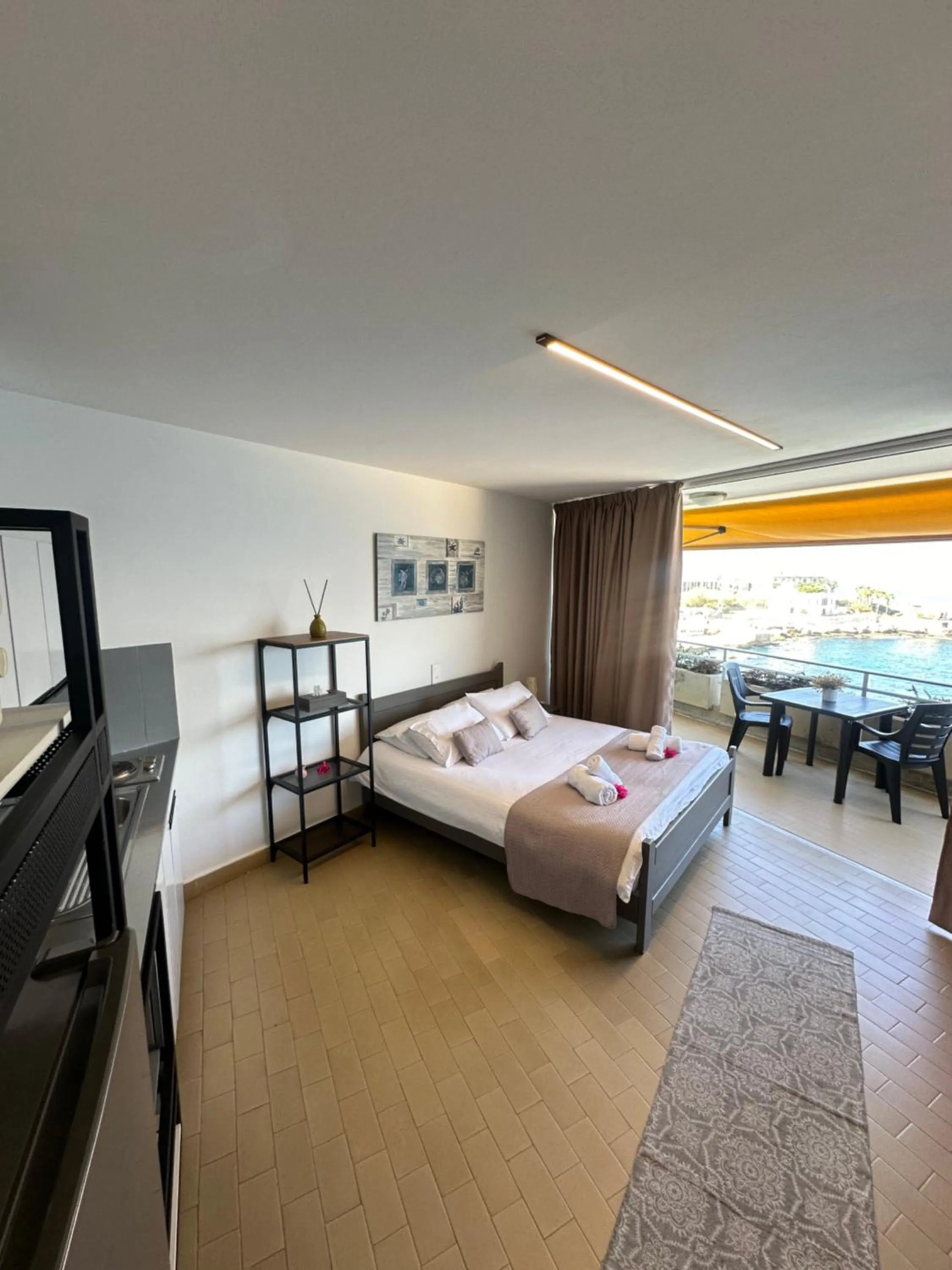 Photo of the whole room, Bed in St Paul Resort