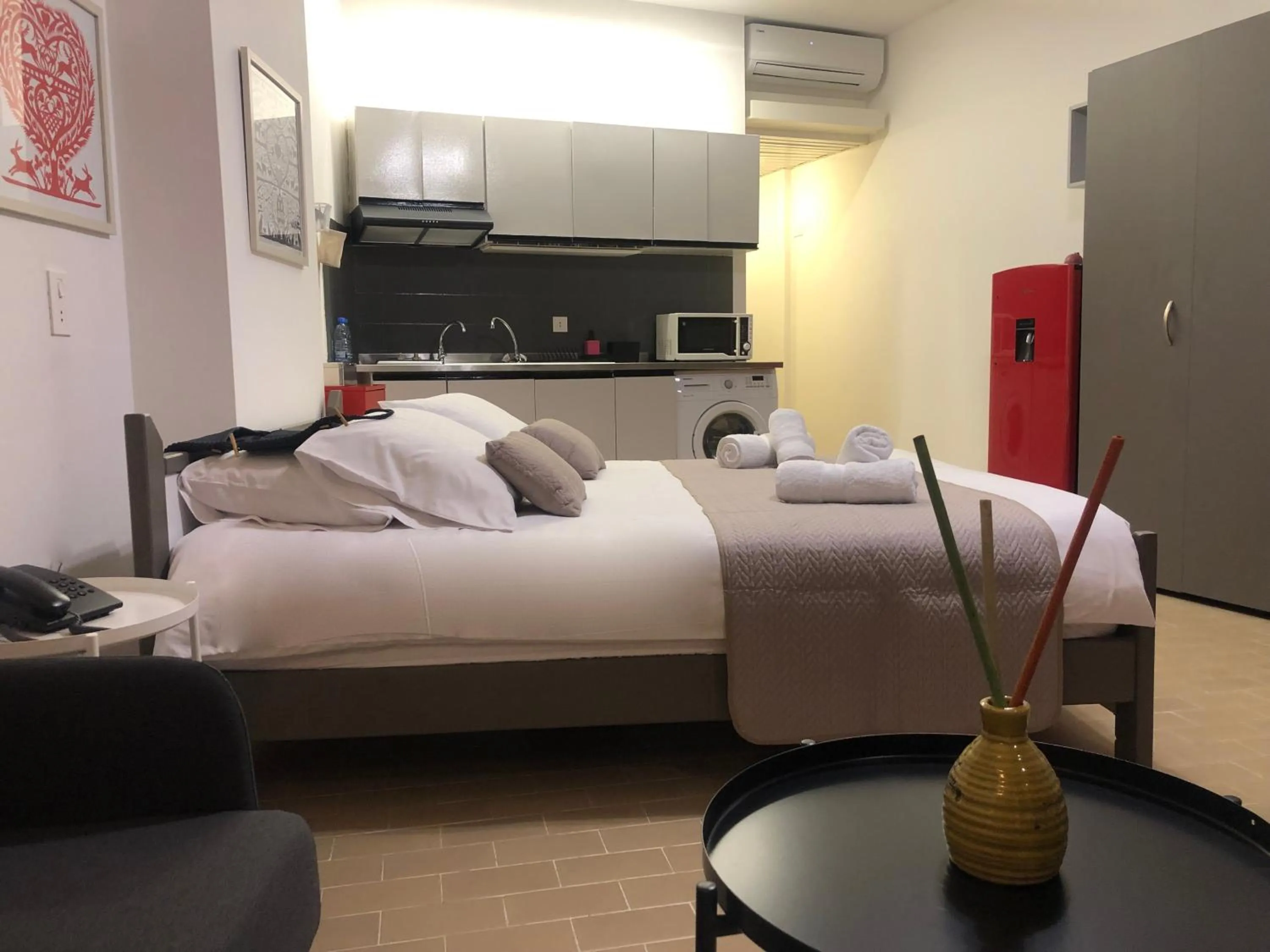 Photo of the whole room, Bed in St Paul Resort