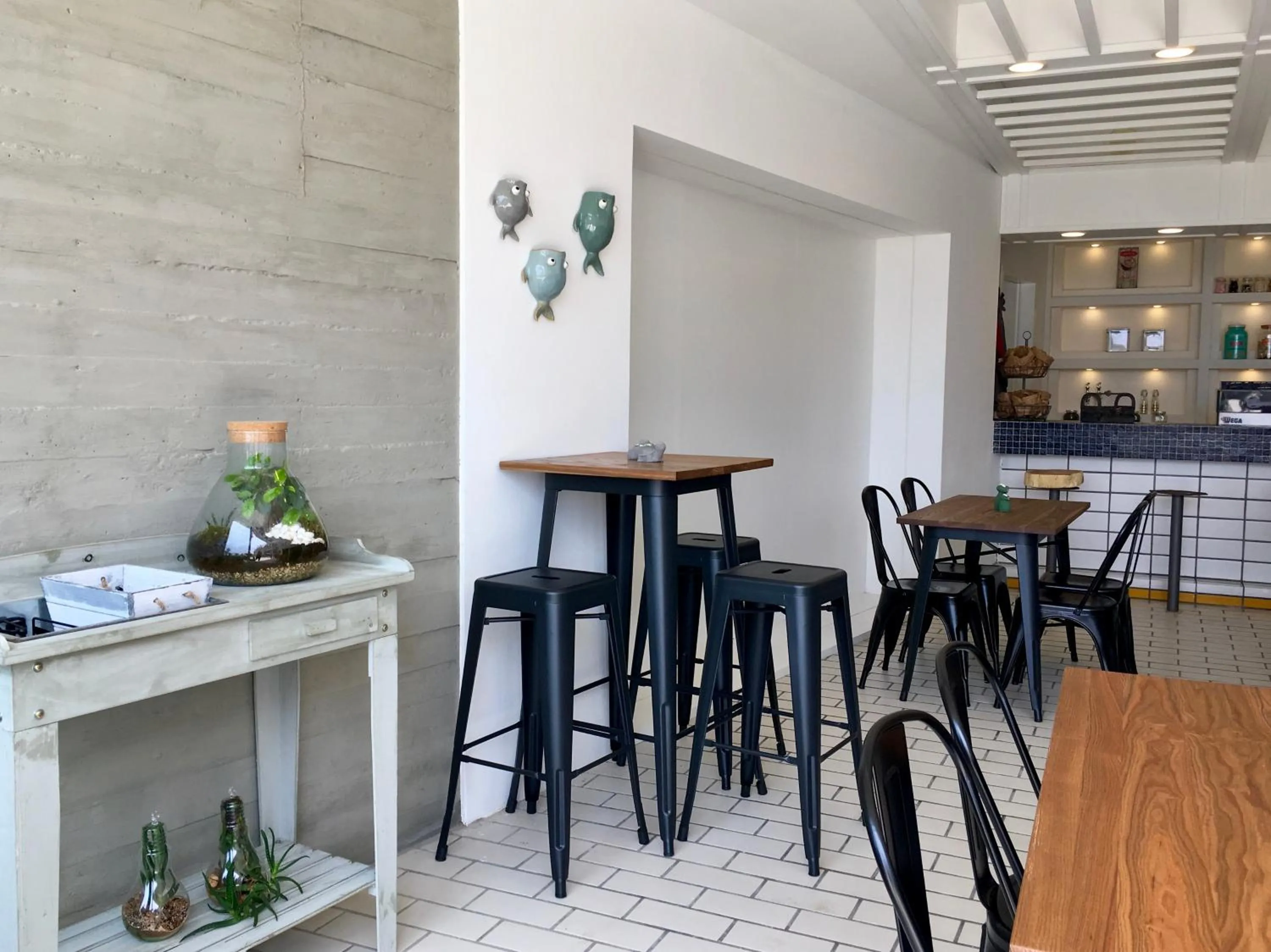 Restaurant/places to eat in St Paul Resort