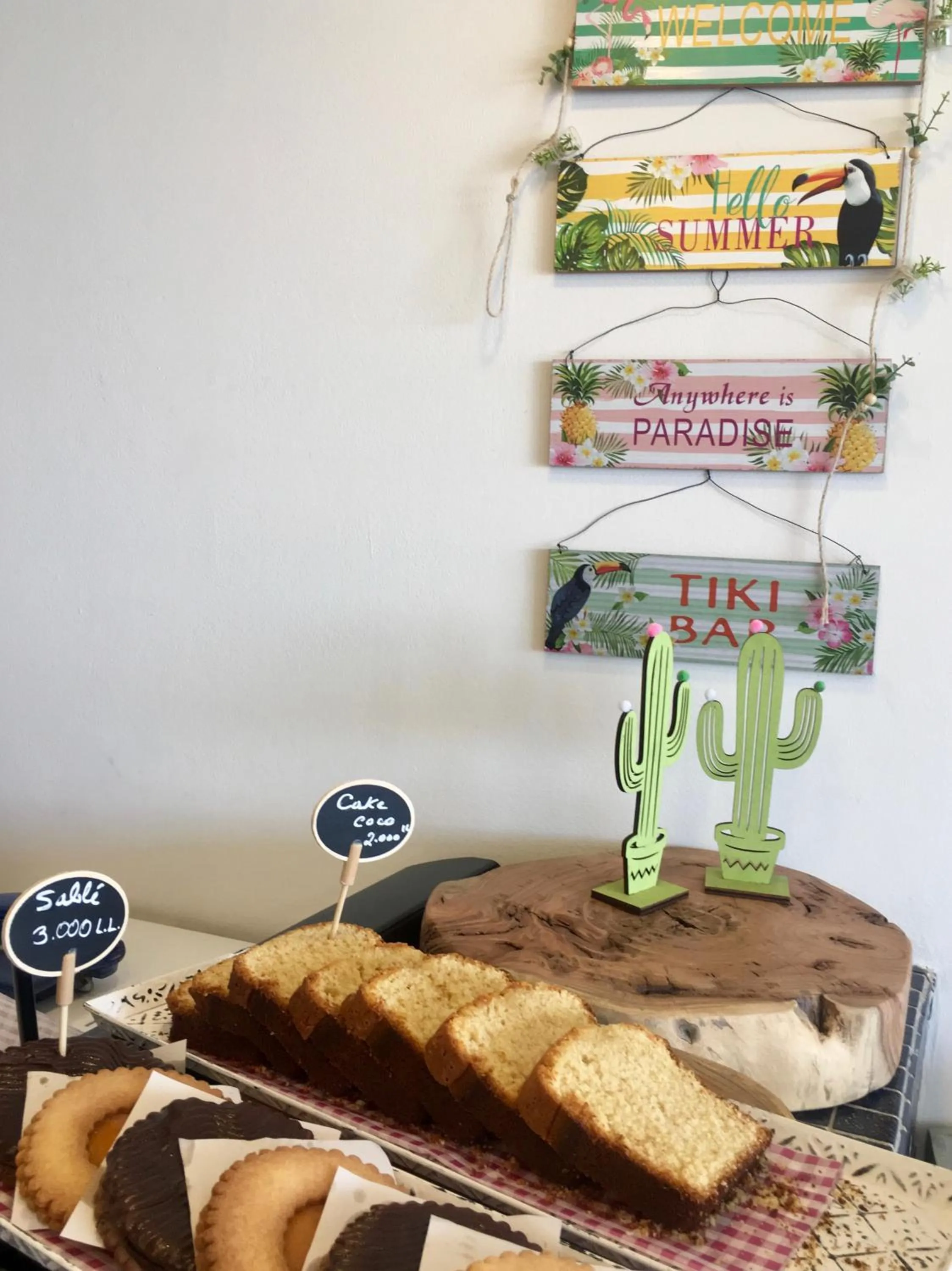 Food and drinks in St Paul Resort