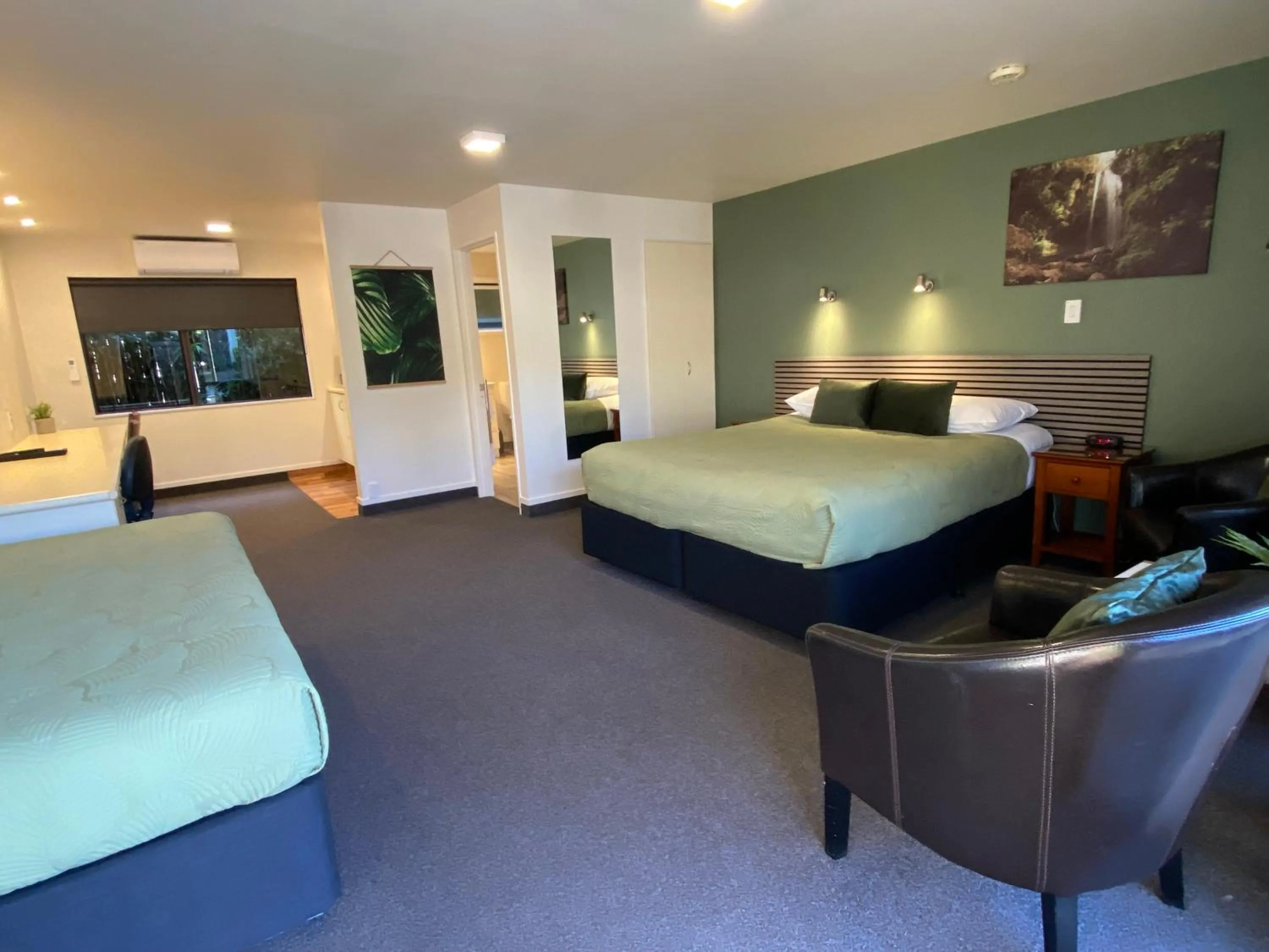 Bed in Commodore Motel