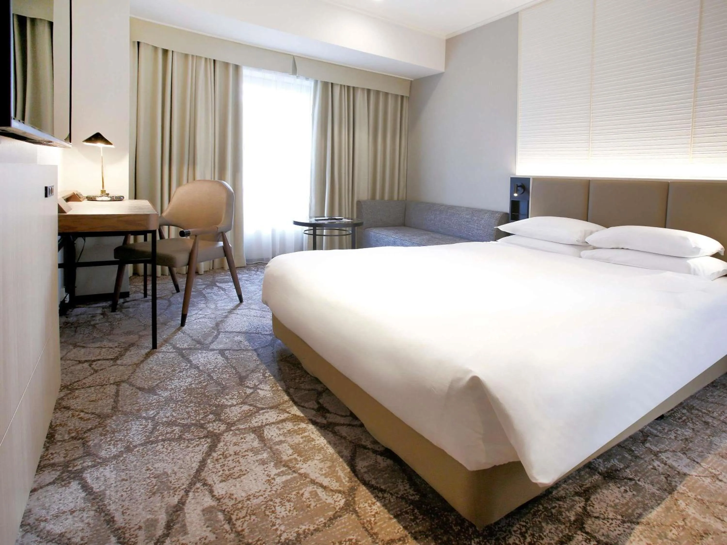 Bedroom, Bed in The Cypress Mercure Hotel Nagoya