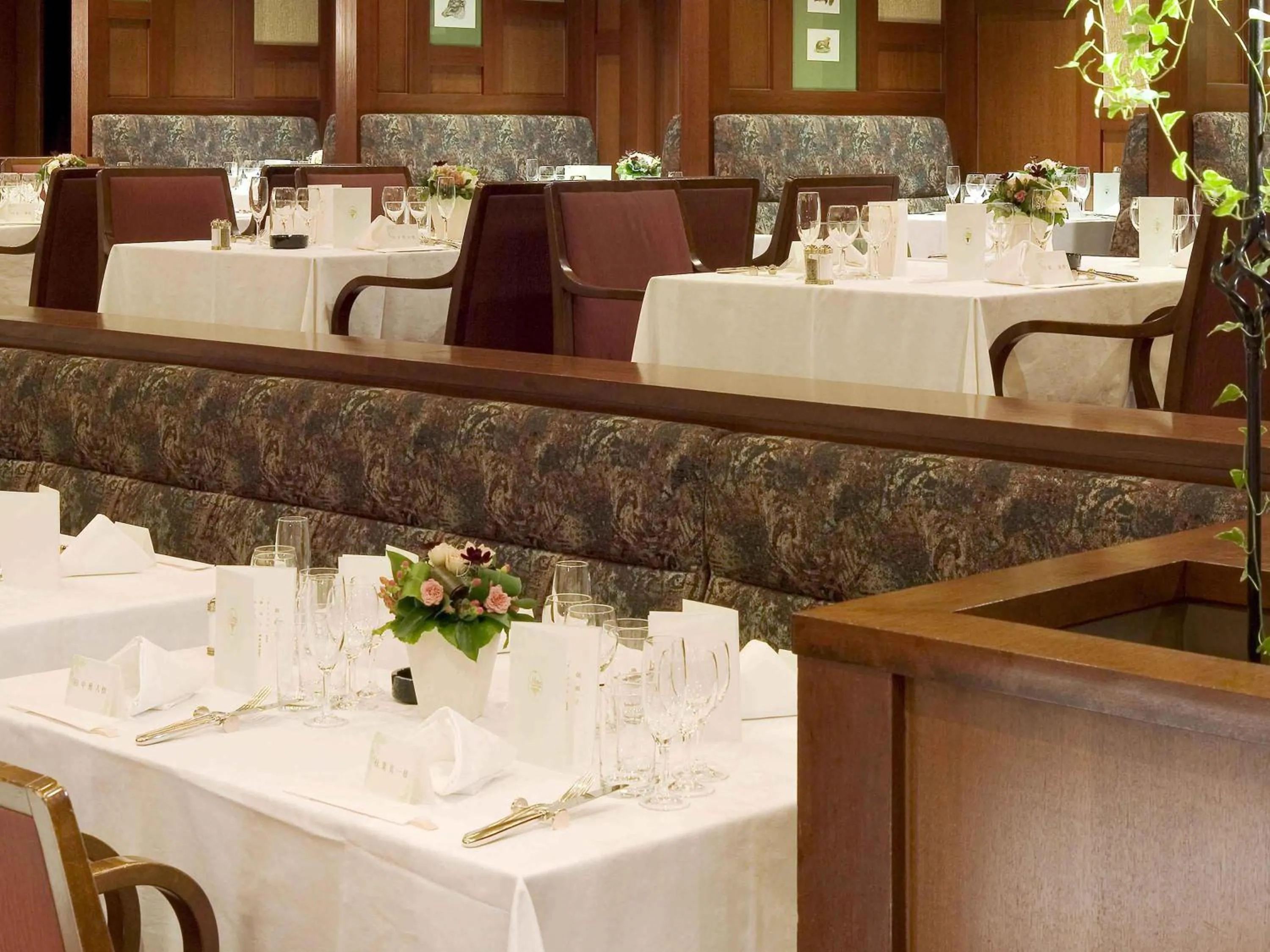 Restaurant/places to eat in The Cypress Mercure Hotel Nagoya