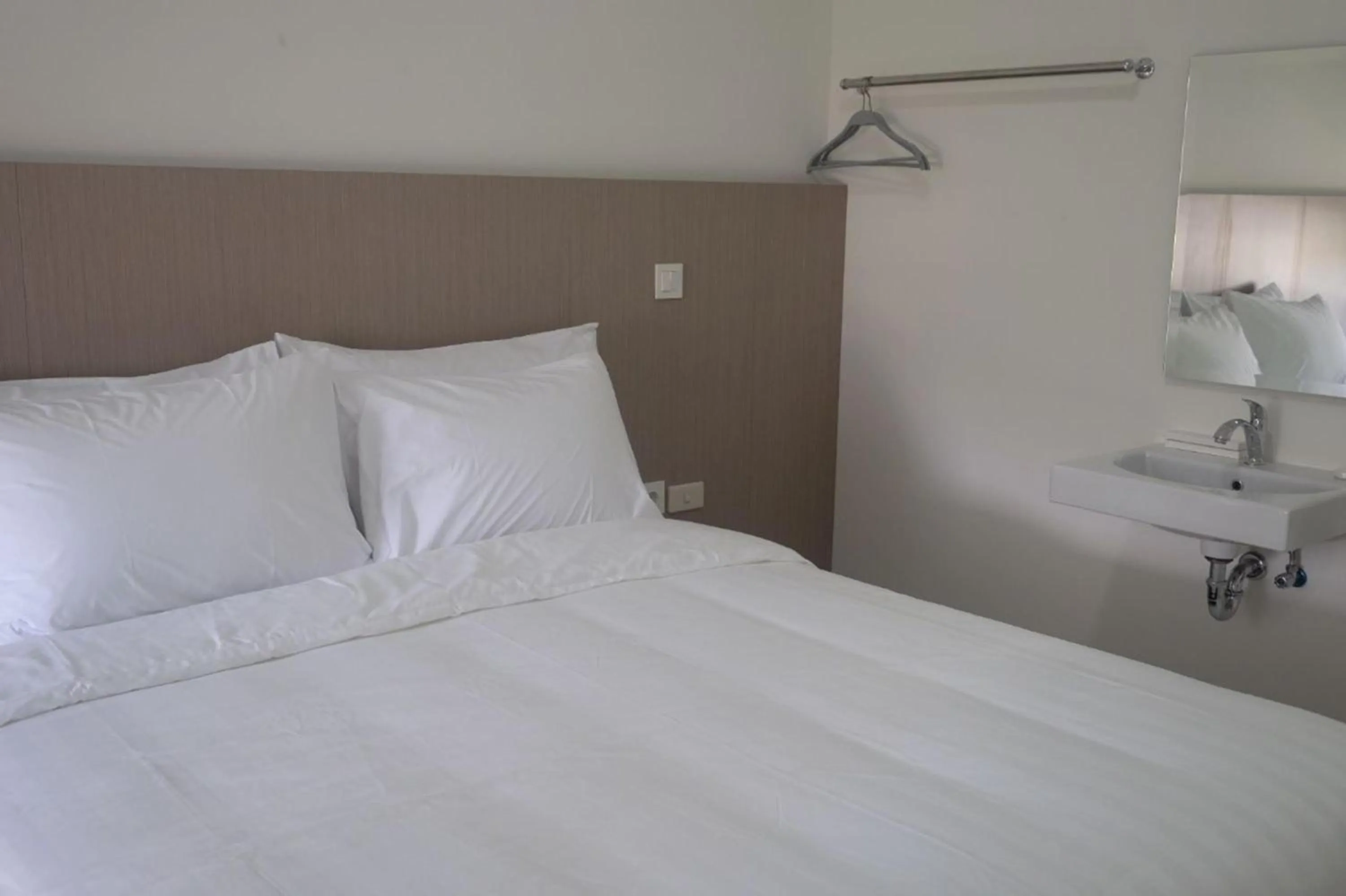 Bedroom in Candiland Apartment by Sinergi