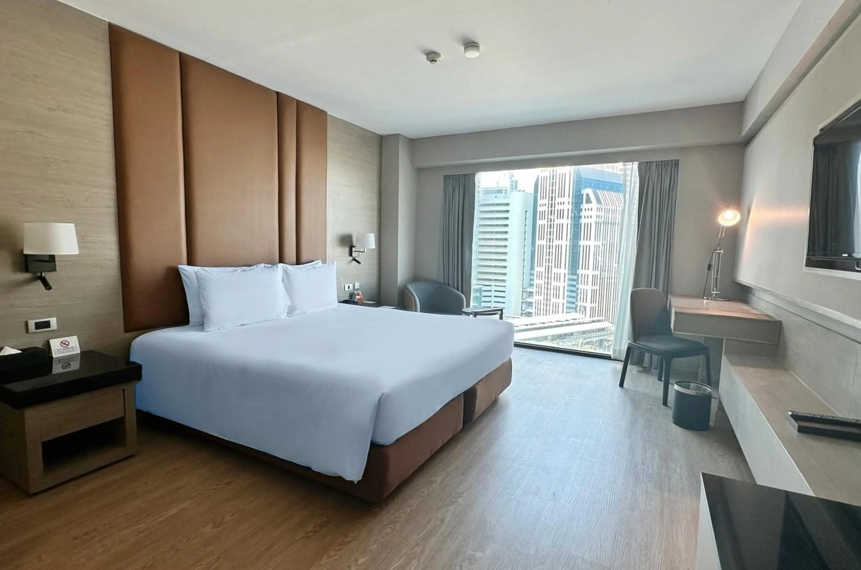 Bed in Ramada Sukhumvit Soi Eleven