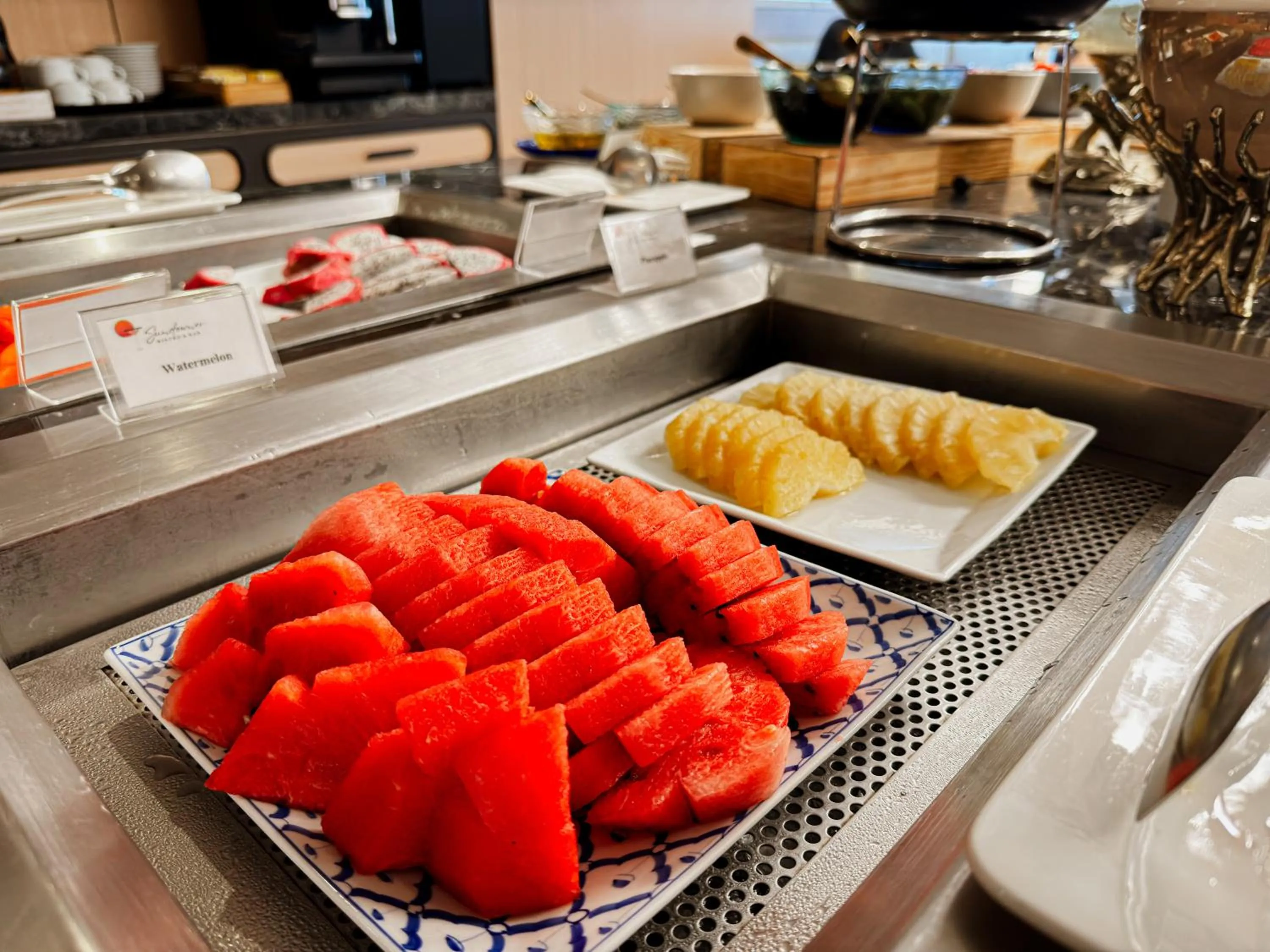 Restaurant/places to eat in Ramada Sukhumvit Soi Eleven