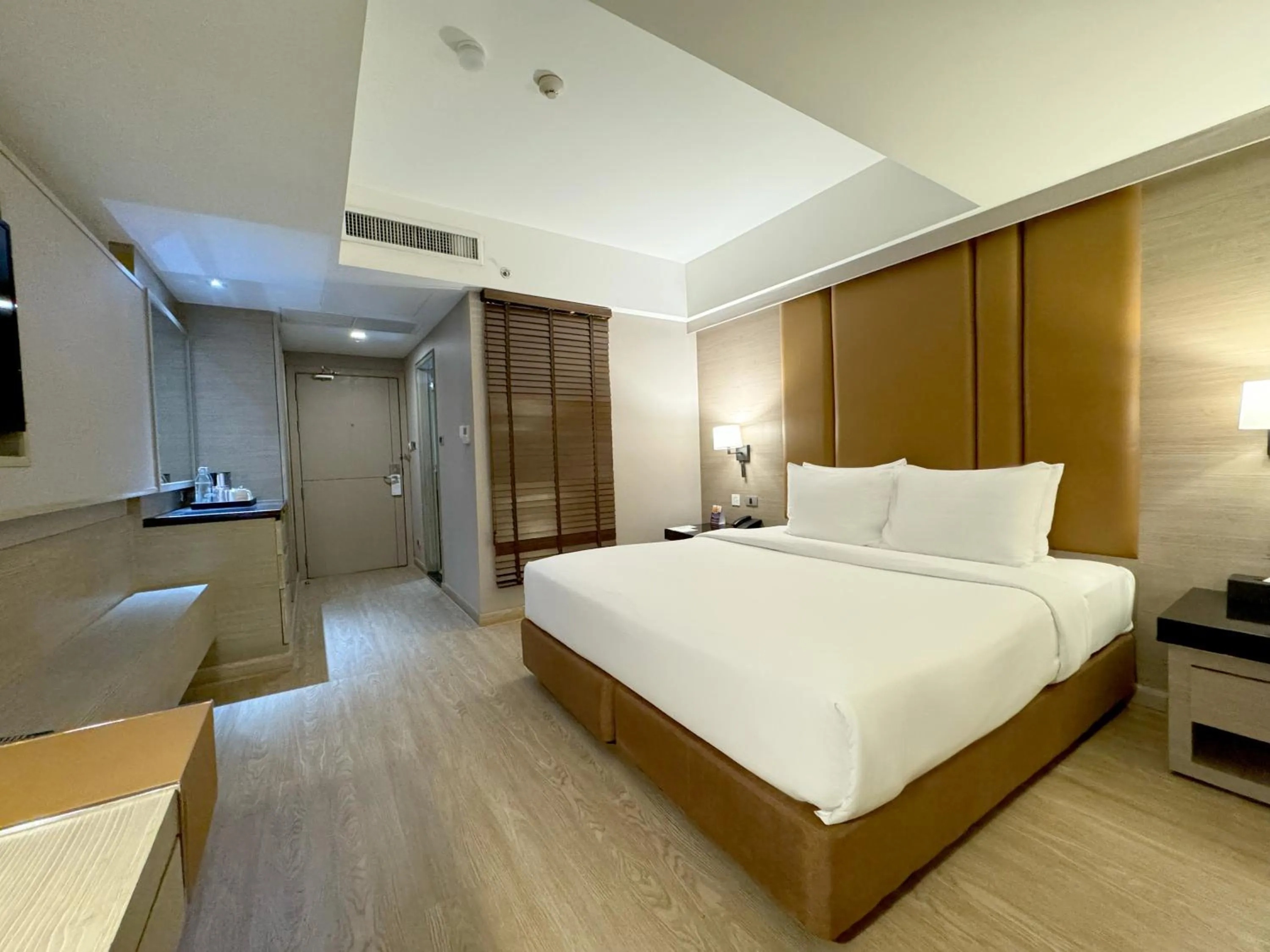 Bed in Ramada Sukhumvit Soi Eleven