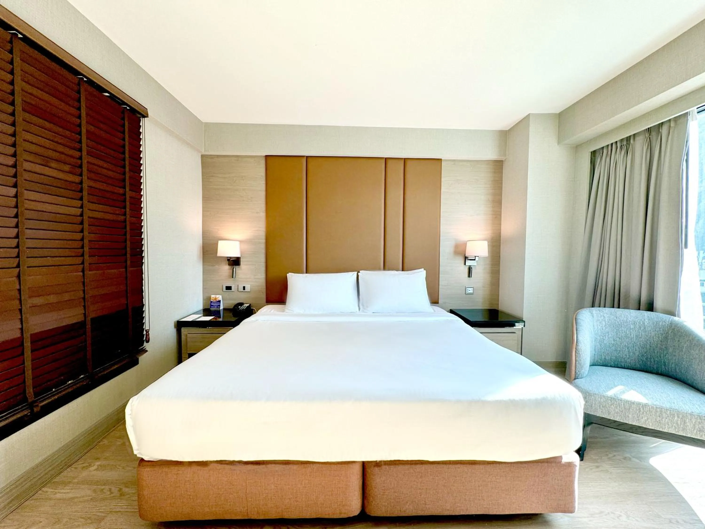 Bed in Ramada Sukhumvit Soi Eleven