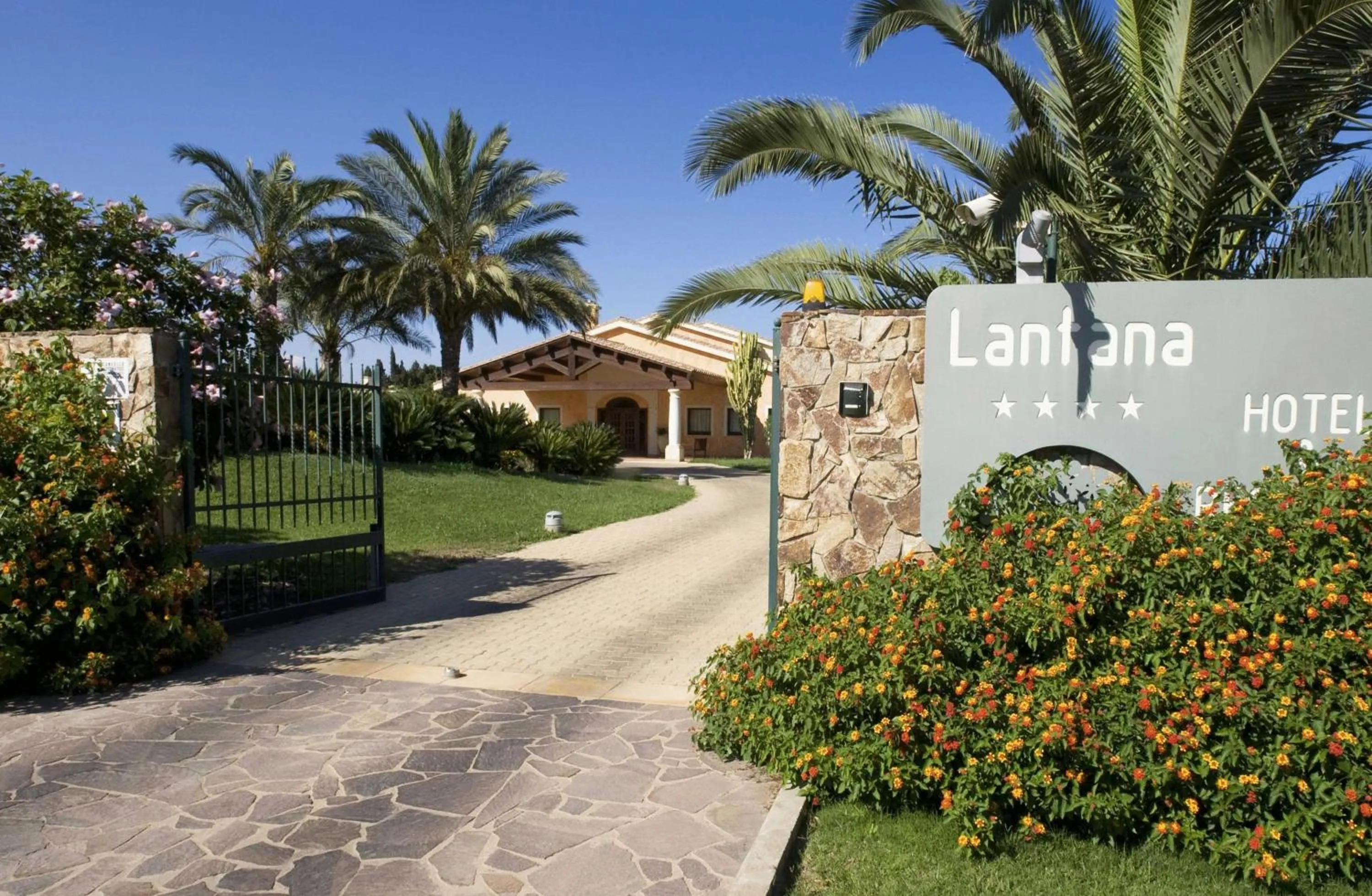 Facade/entrance in Lantana Resort Hotel&Apartments