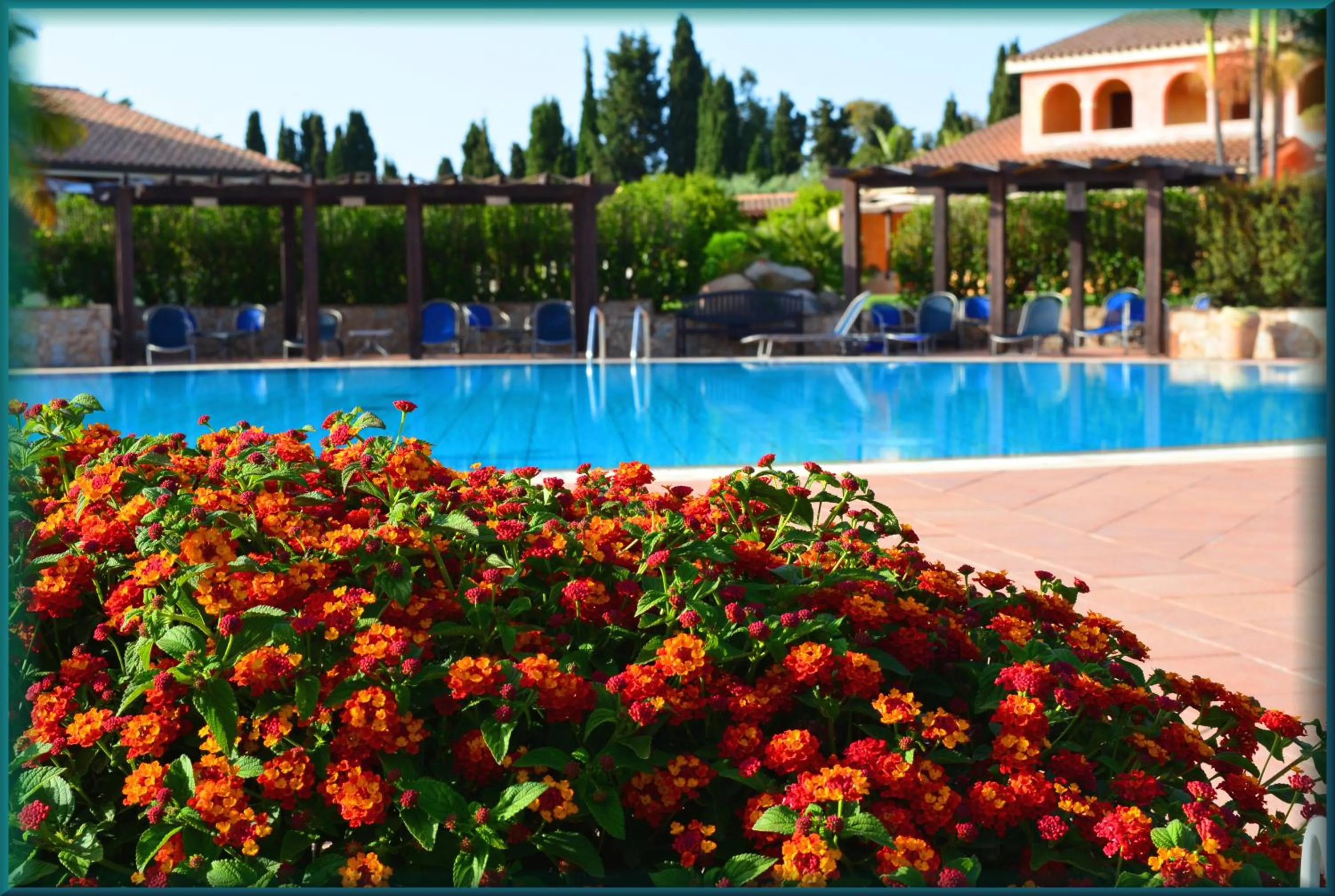 Lantana Resort Hotel&Apartments