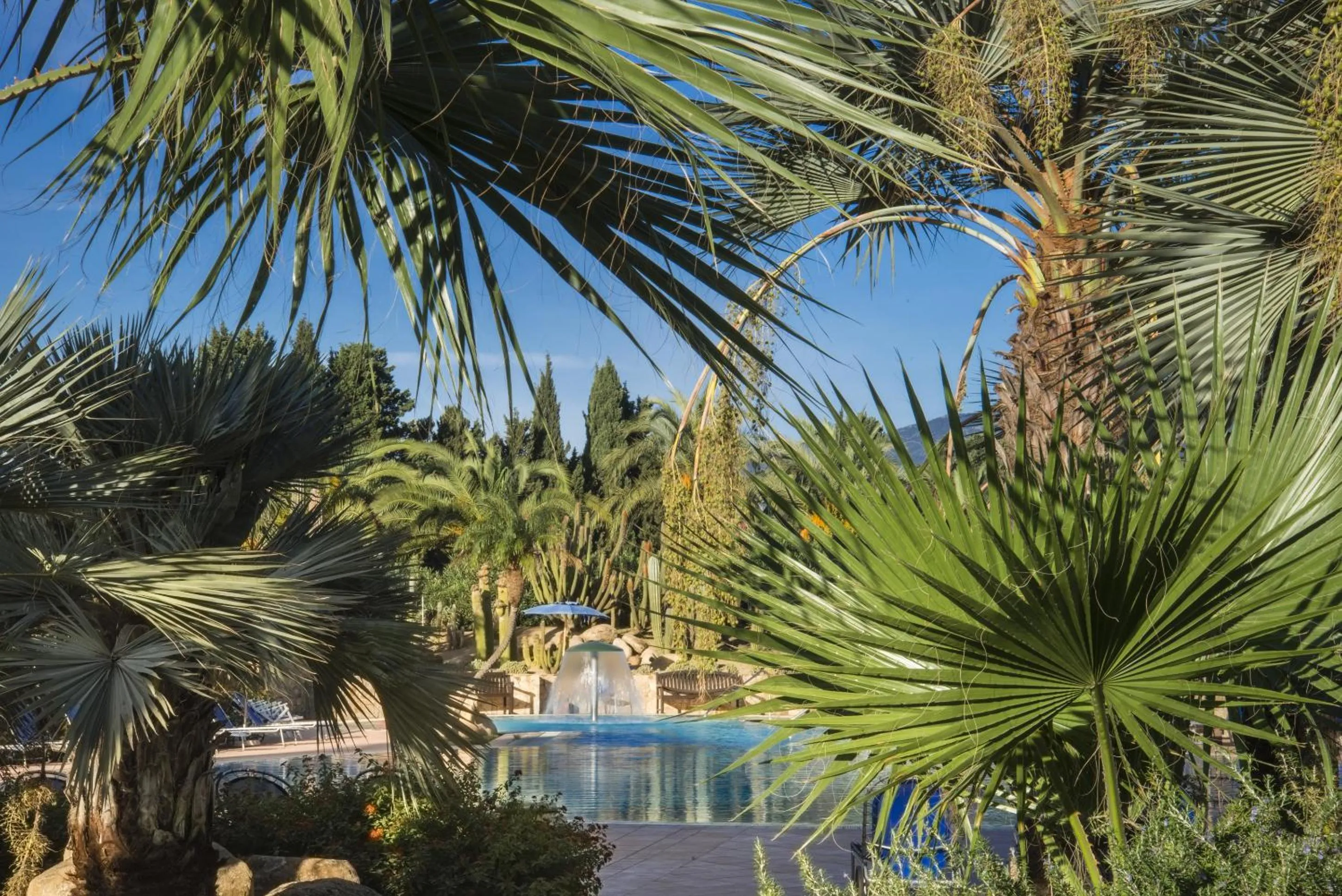 Garden in Lantana Resort Hotel&Apartments