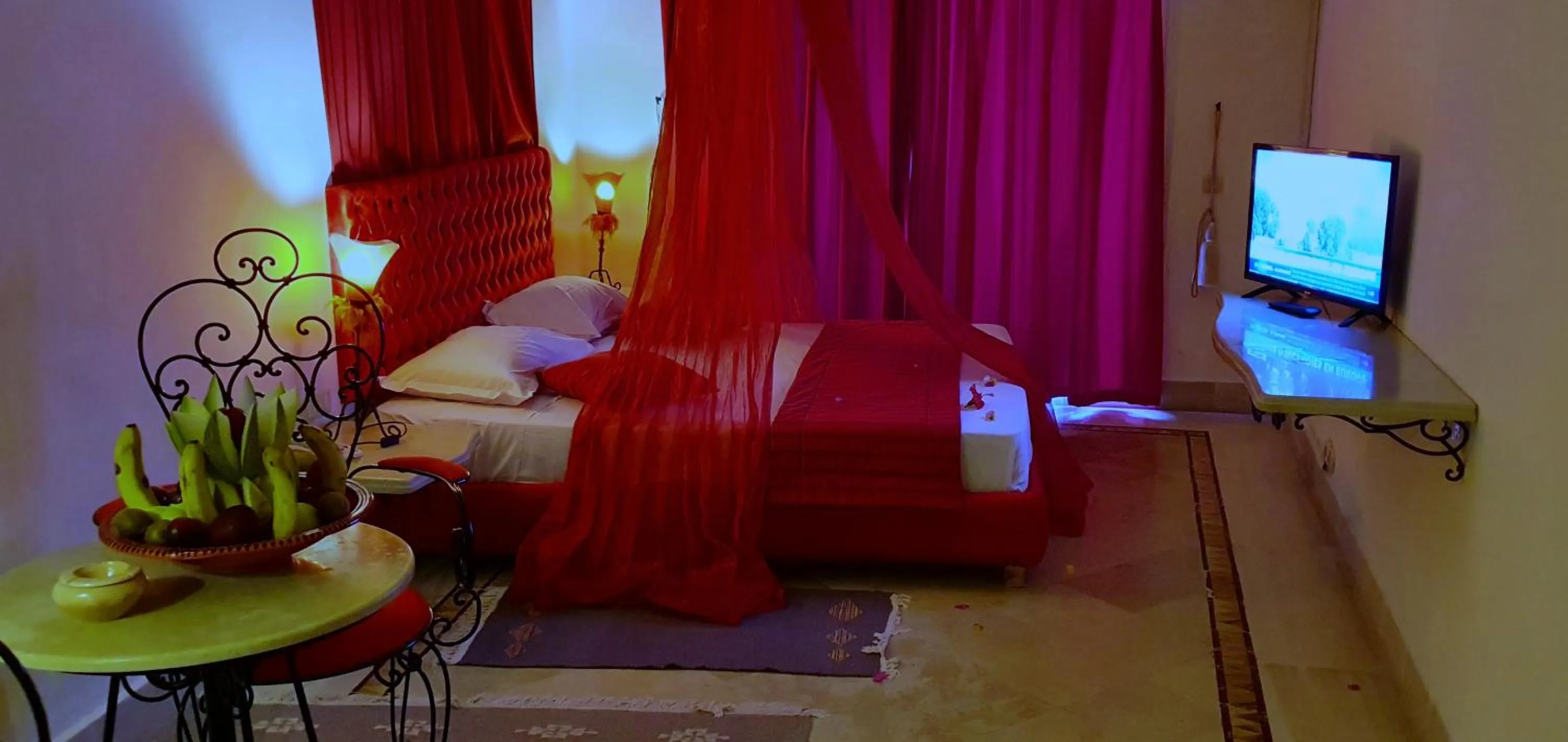 Bed in Hotel de charme et SPA Dar El Bhar