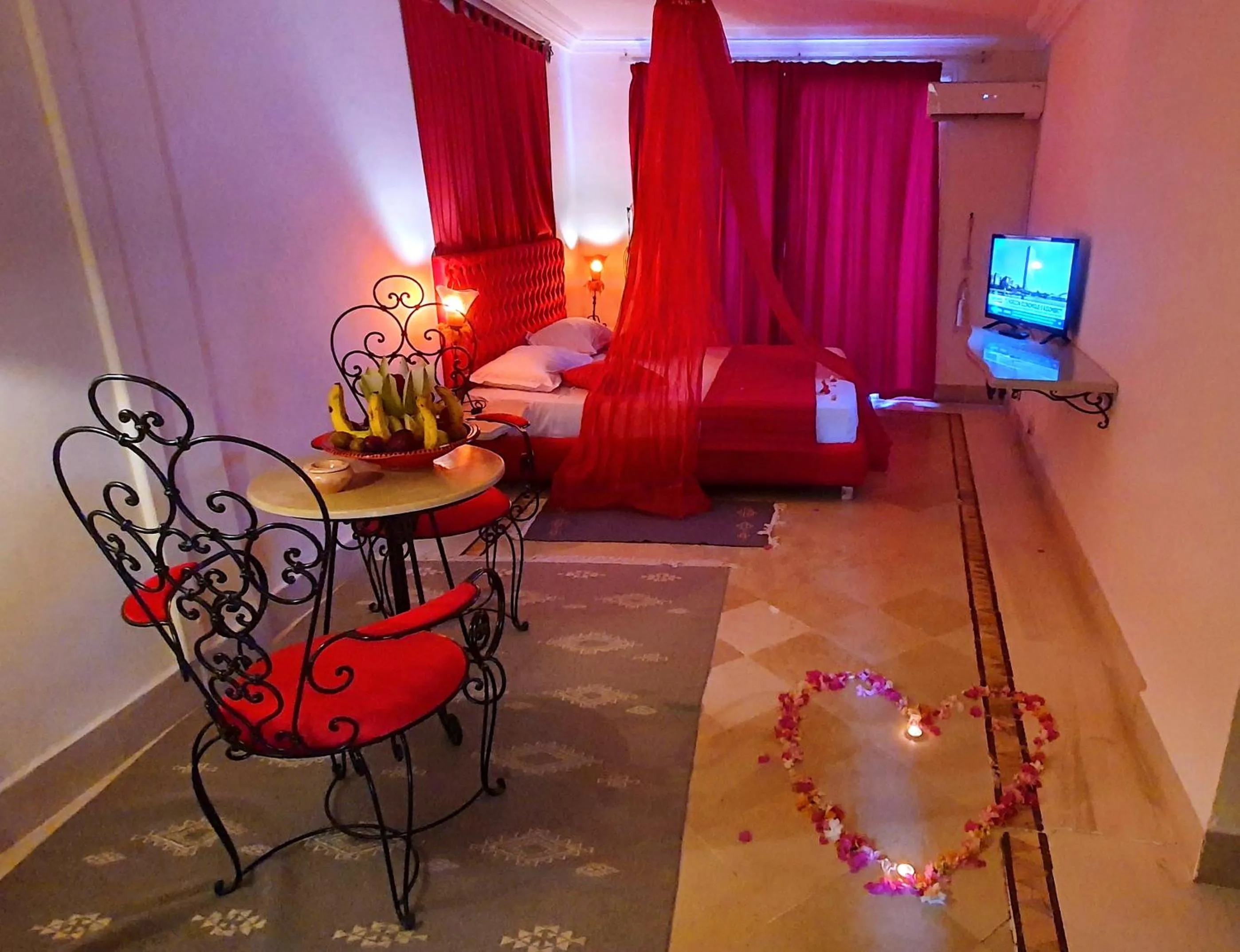 Photo of the whole room in Hotel de charme et SPA Dar El Bhar