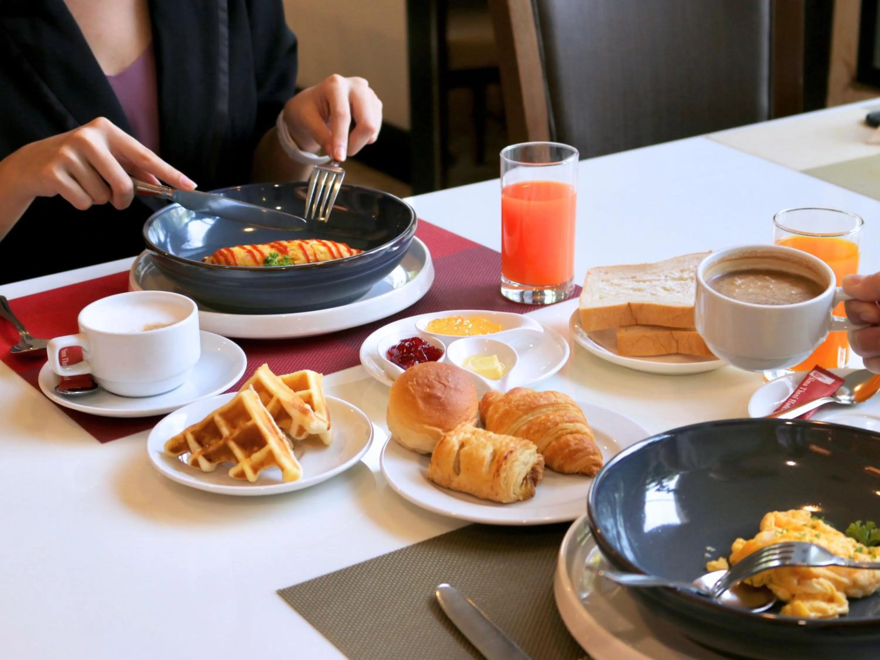 Buffet breakfast in Sima Thani Hotel