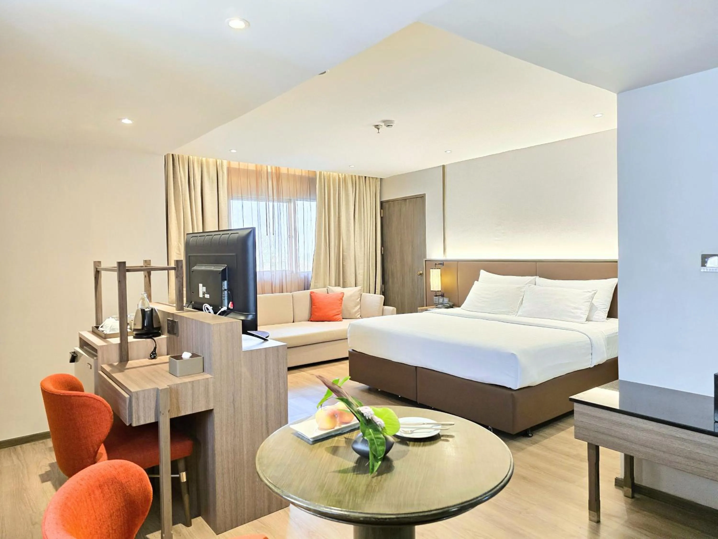 Photo of the whole room, Bed in Sima Thani Hotel