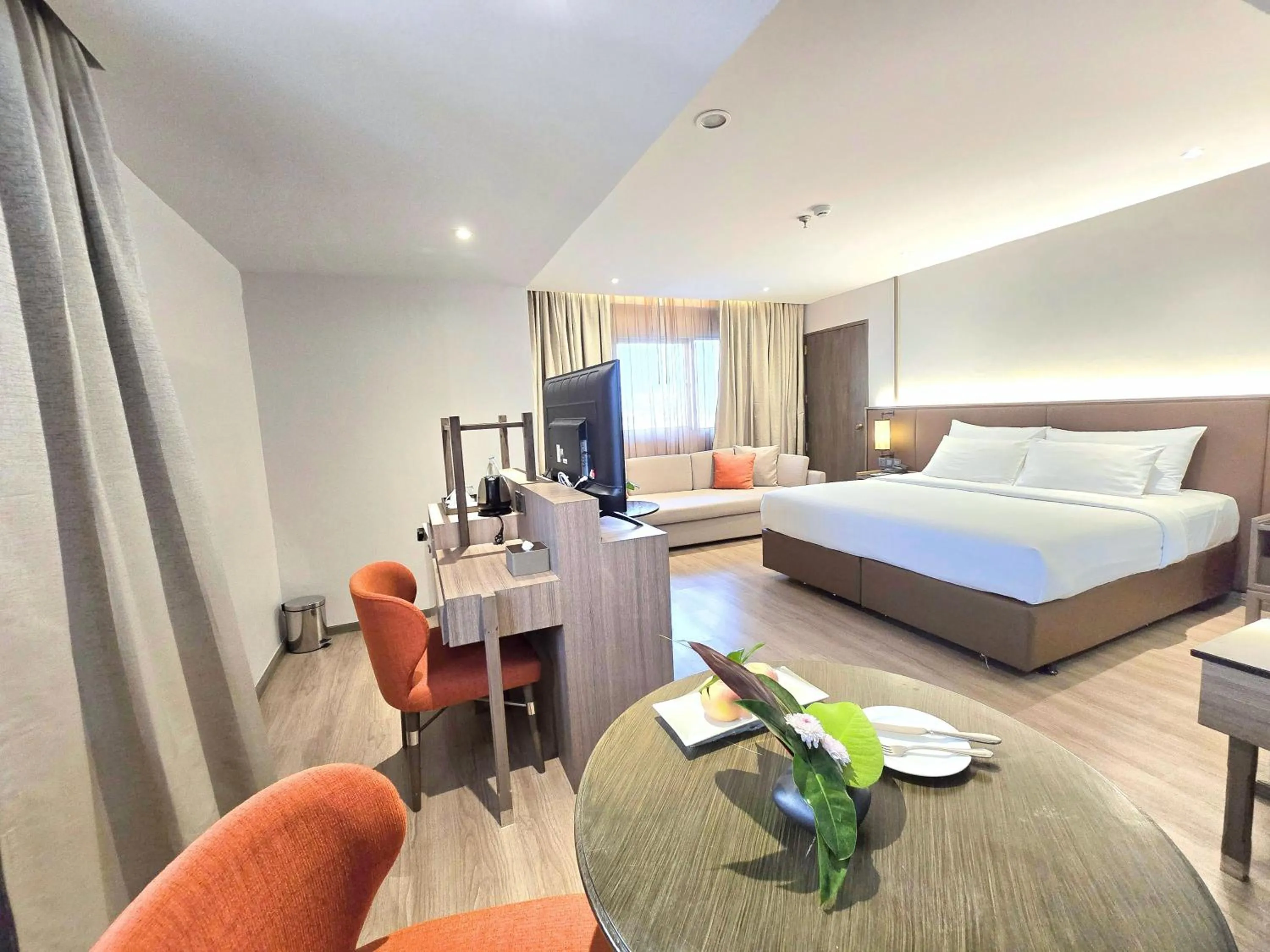 Photo of the whole room, Bed in Sima Thani Hotel