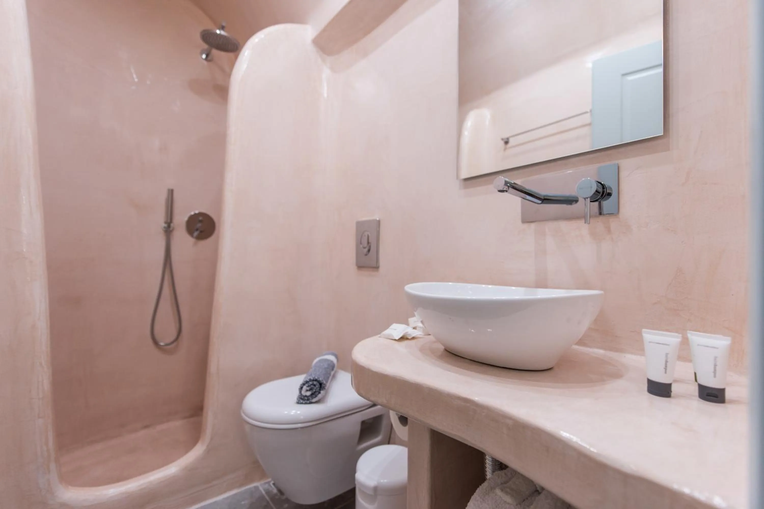 Bathroom in Secret Earth Villas - Santorini