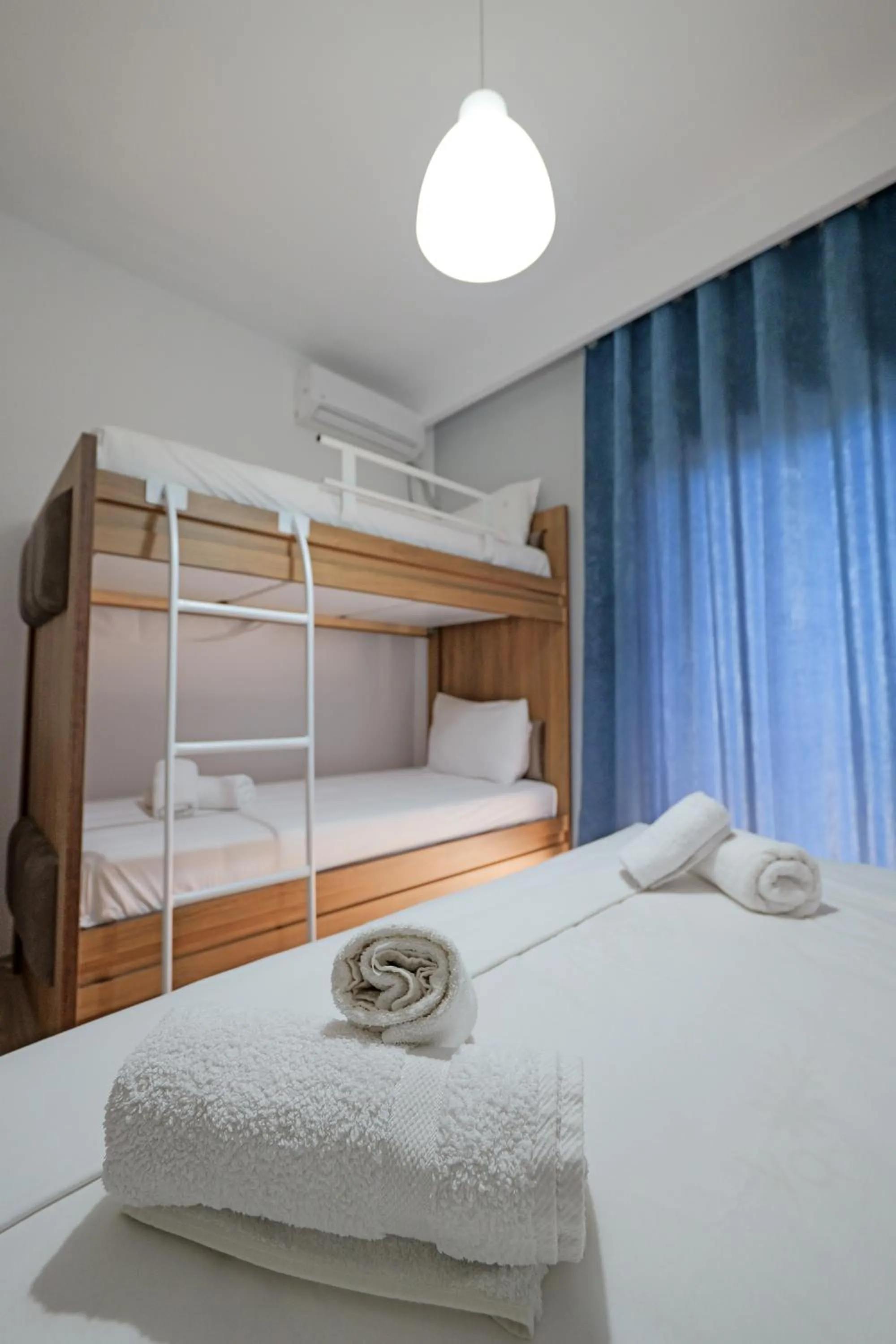 Bed in Hotel Holiday