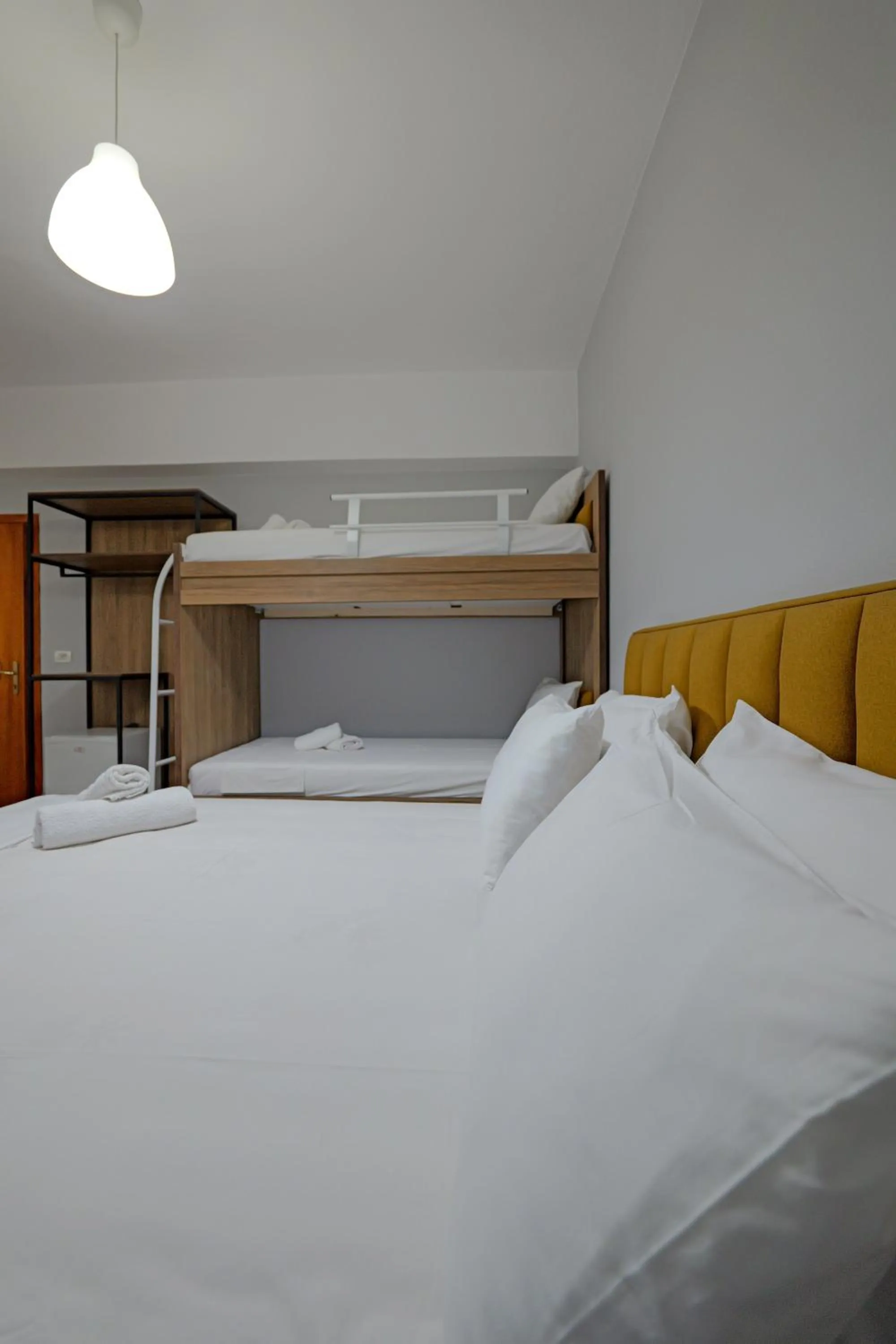 Photo of the whole room in Hotel Holiday