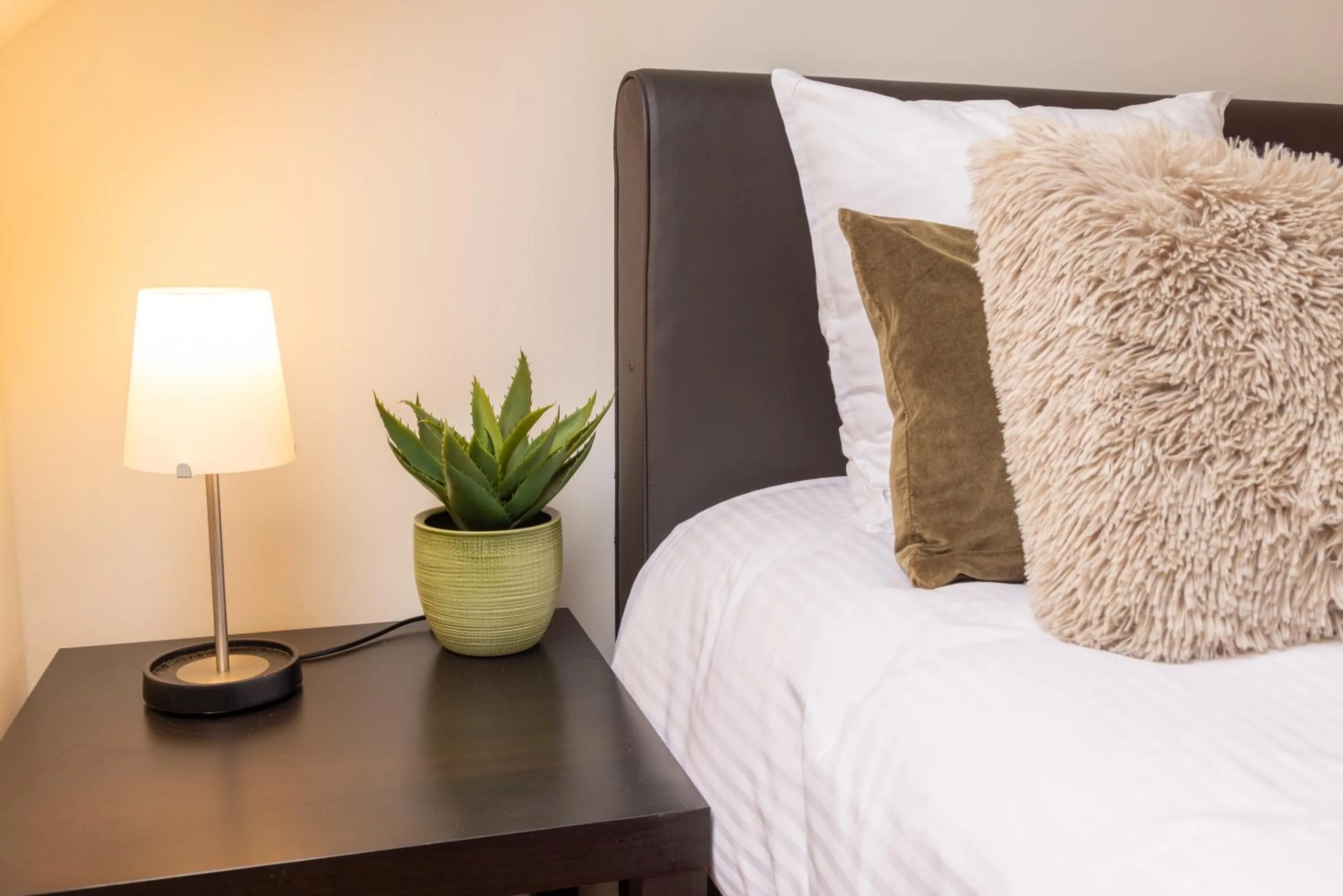 Bed in Hotel & Apartments Bibois Leuven