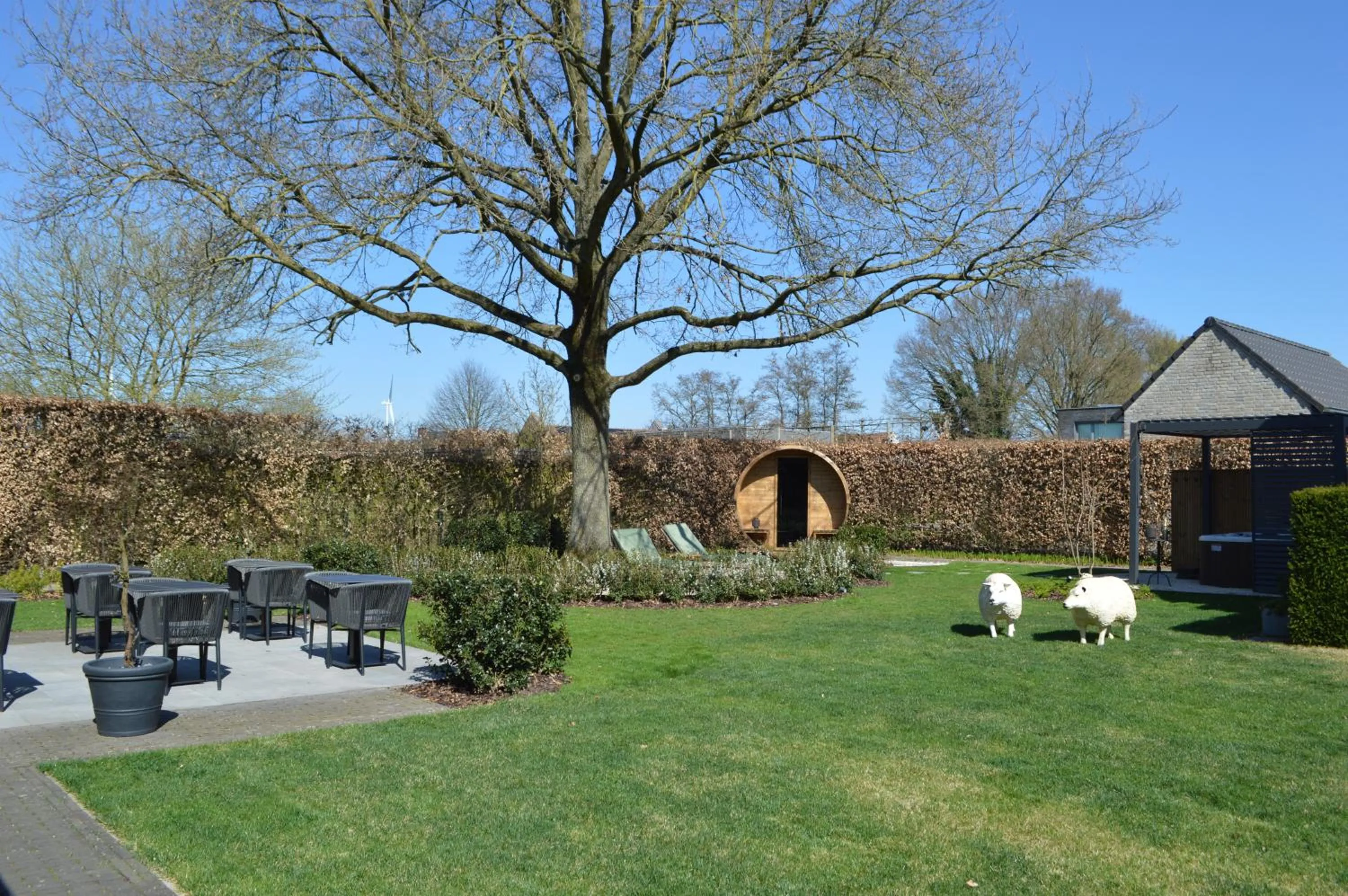 Spring in B&B Gielse Garden