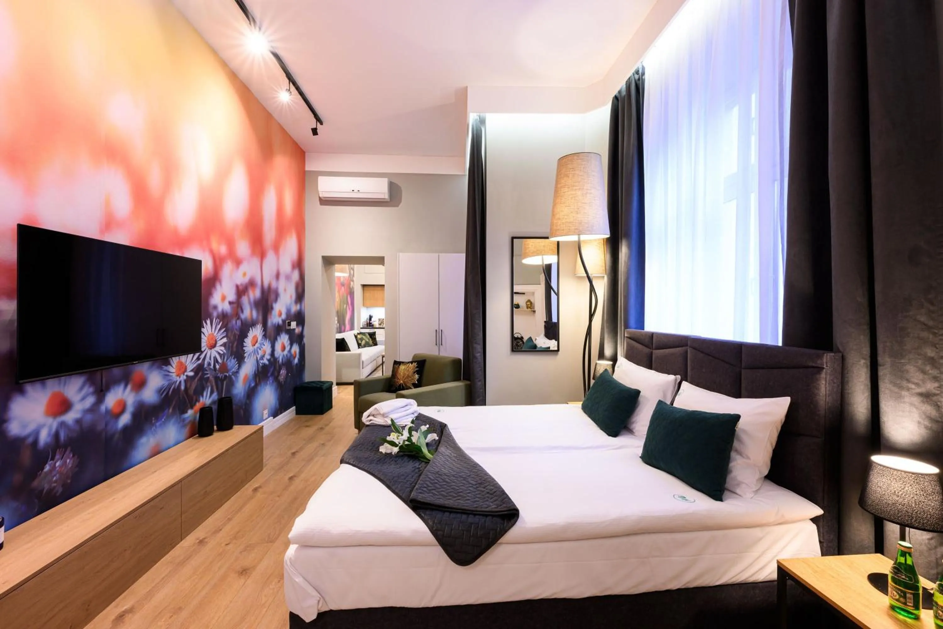 Bed in Arts Apartments - Kraków Old Town