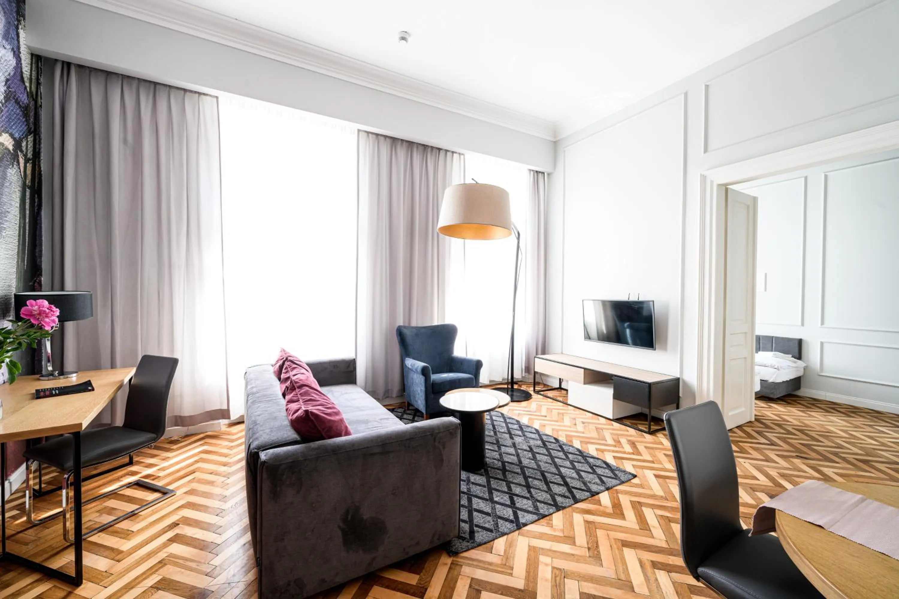 TV and multimedia in Arts Apartments - Kraków Old Town