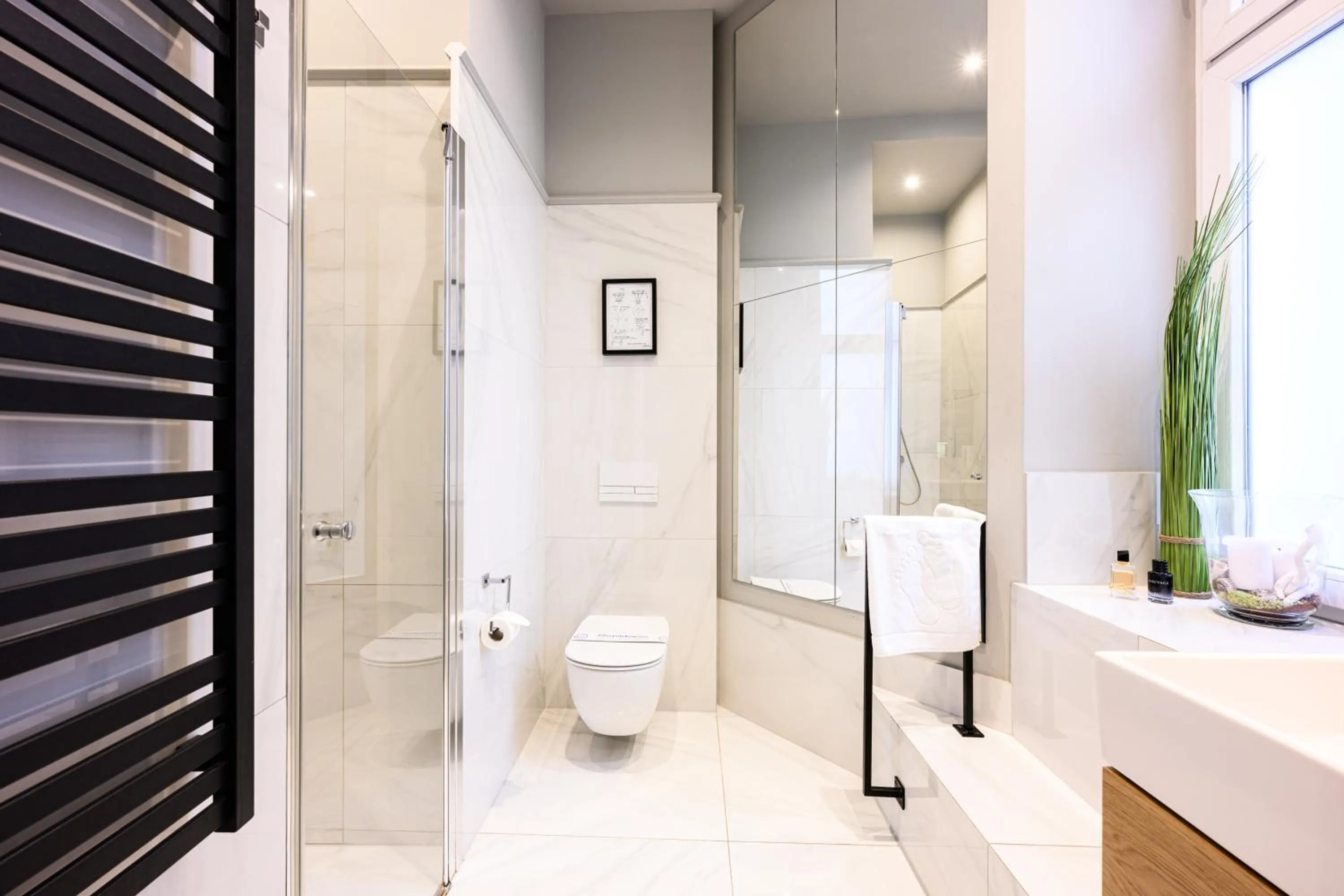 Shower in Arts Apartments - Kraków Old Town