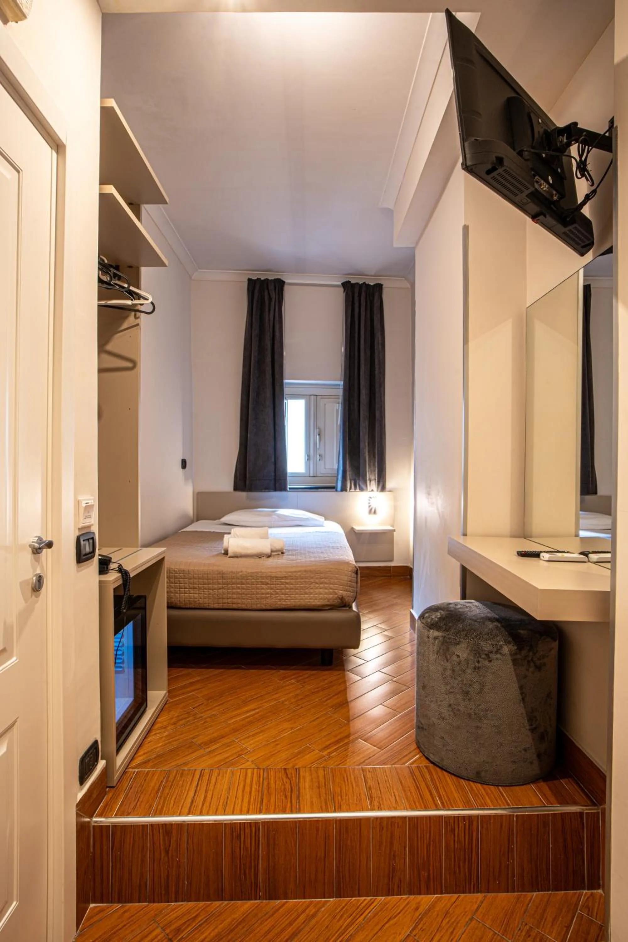 Bed in Hotel Diamond