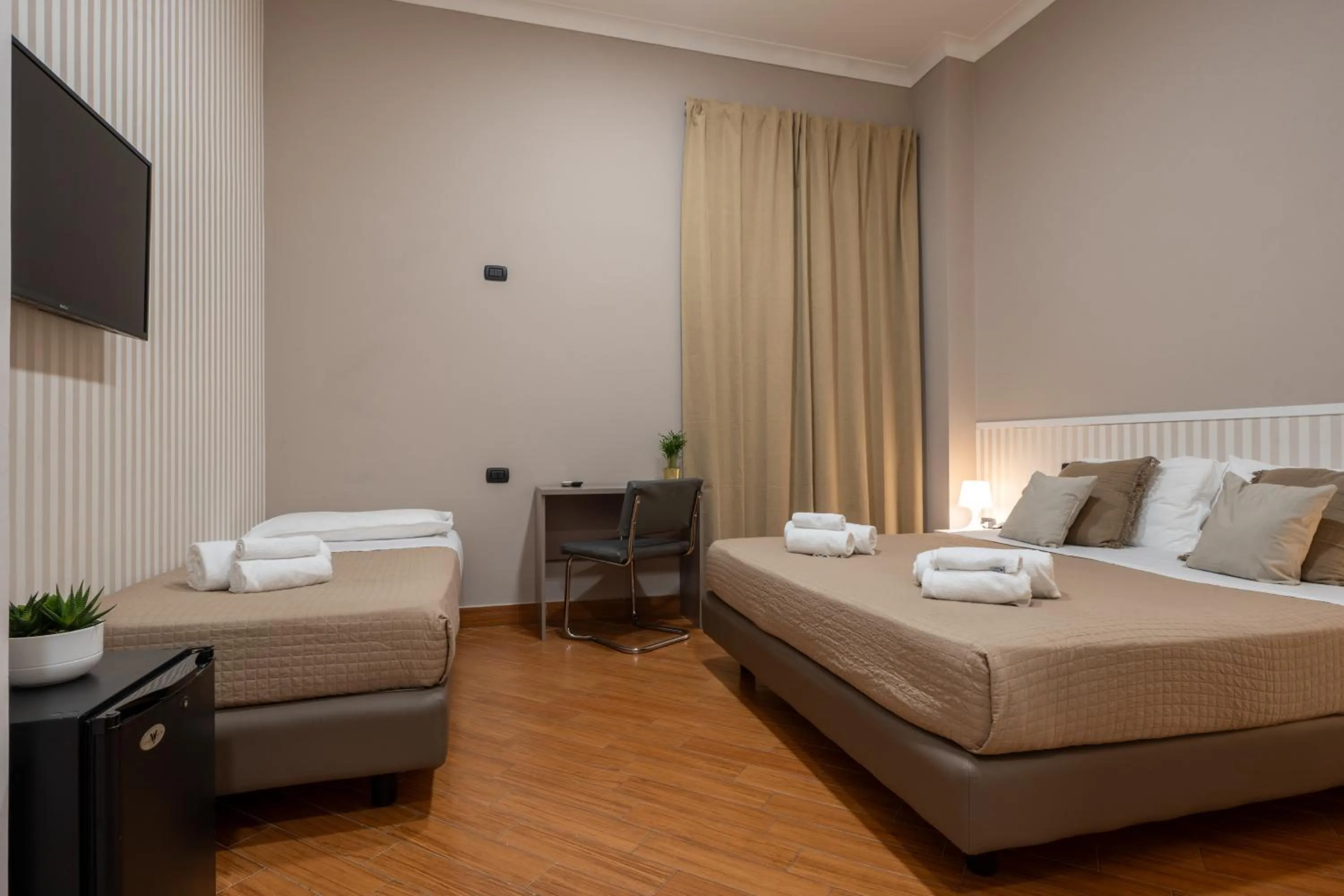 Bed in Hotel Diamond